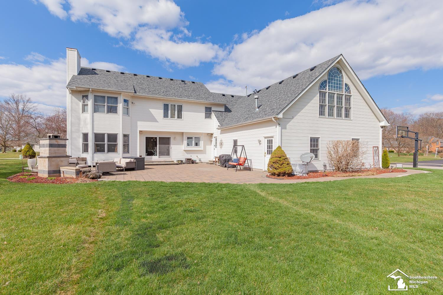 3185 Deer Creek Drive, Lambertville, MI 48144 — Photo 4
