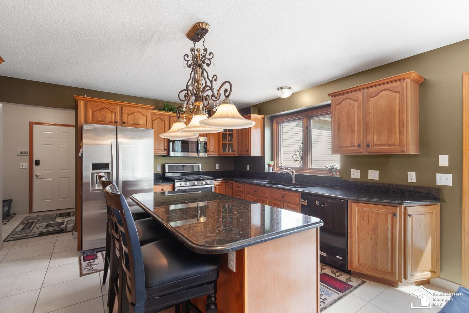 3185 Deer Creek Drive, Lambertville, MI 48144 — Photo 12