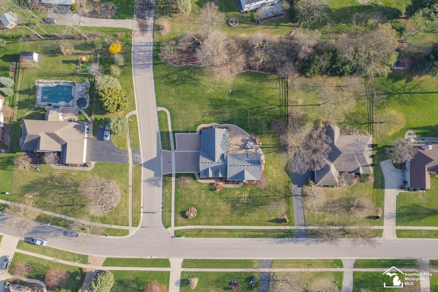 3185 Deer Creek Drive, Lambertville, MI 48144 — Photo 38