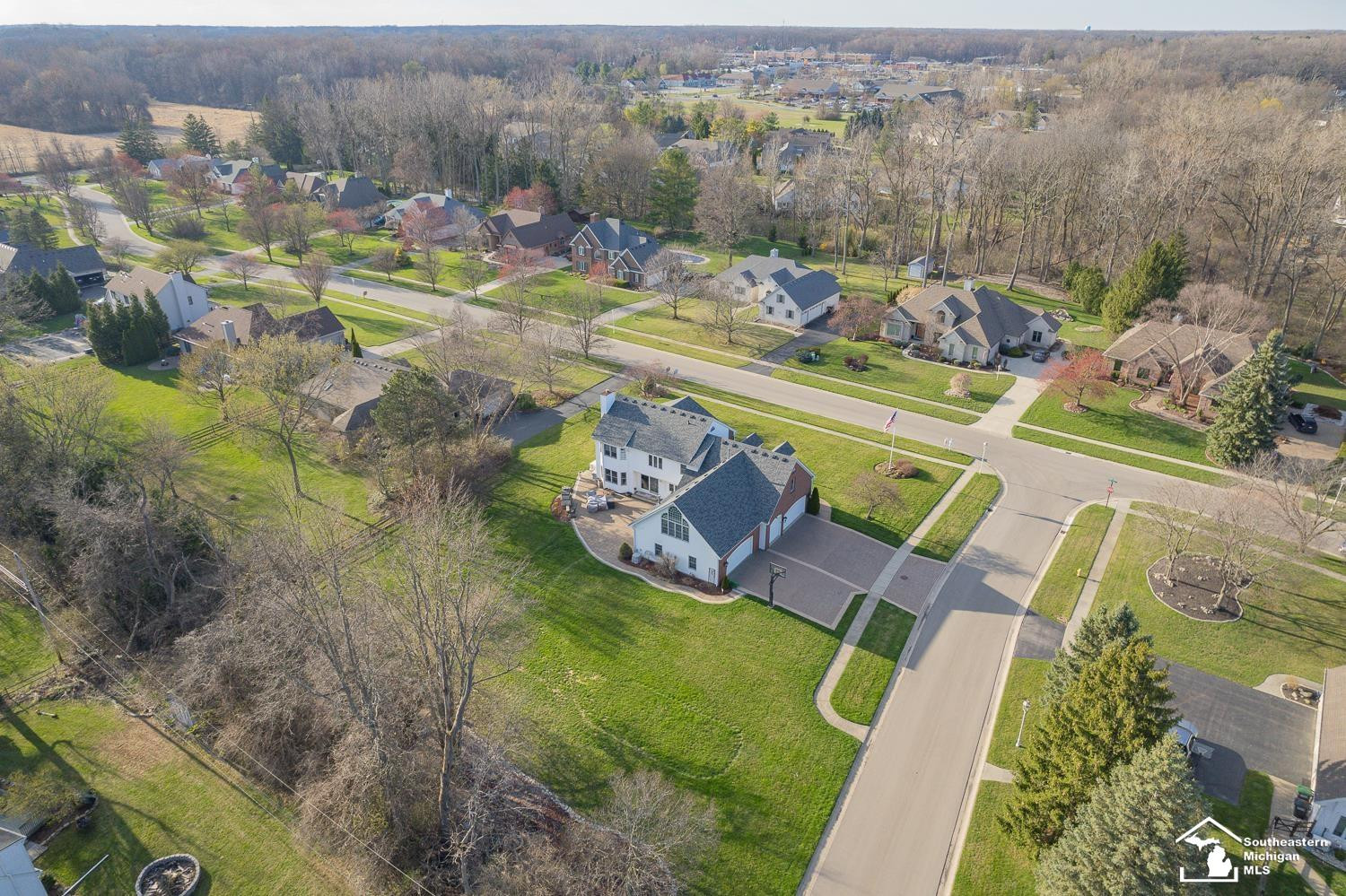 3185 Deer Creek Drive, Lambertville, MI 48144 — Photo 40