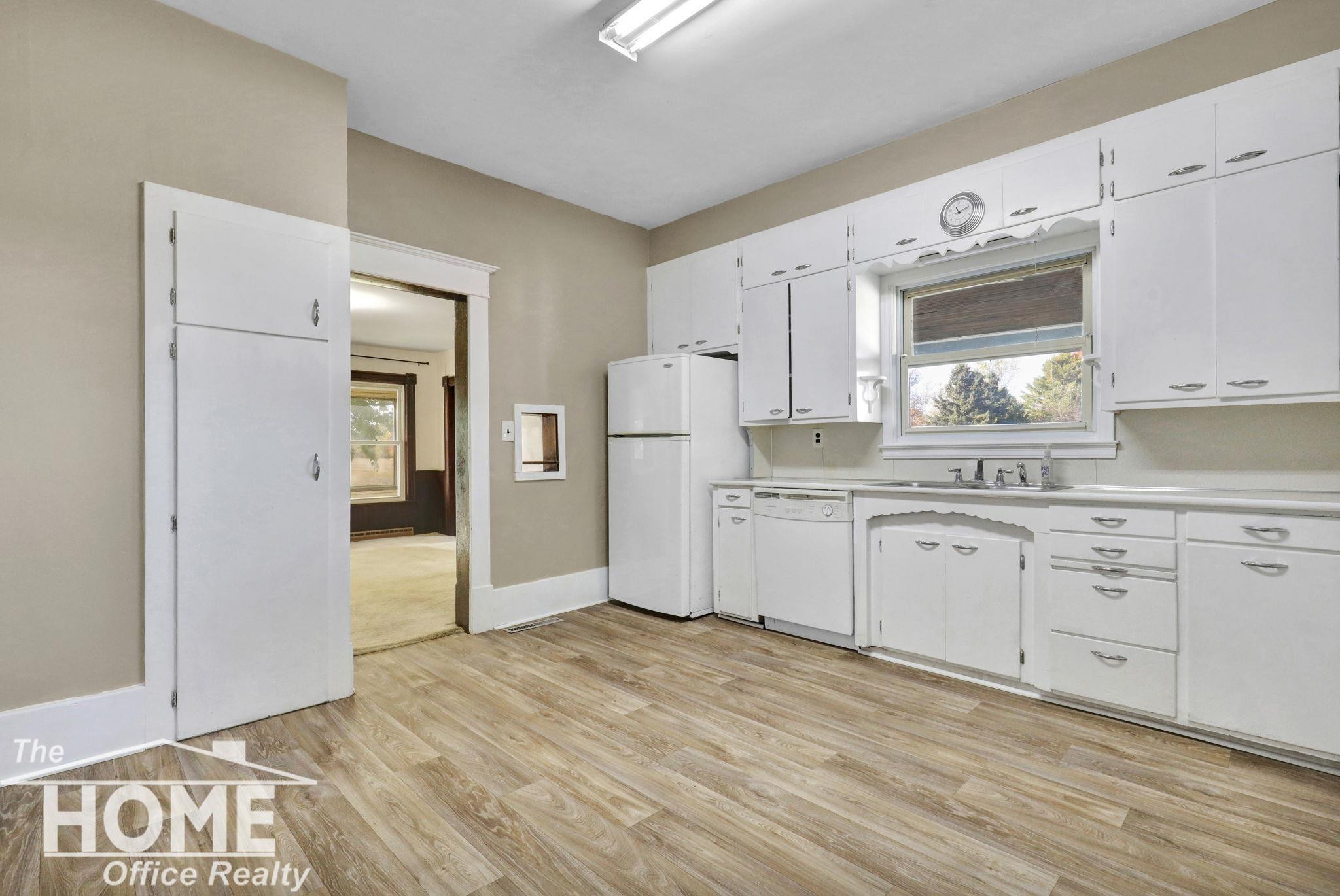 4571 Six Mile Creek Road, Corunna, MI 48817 — Photo 9