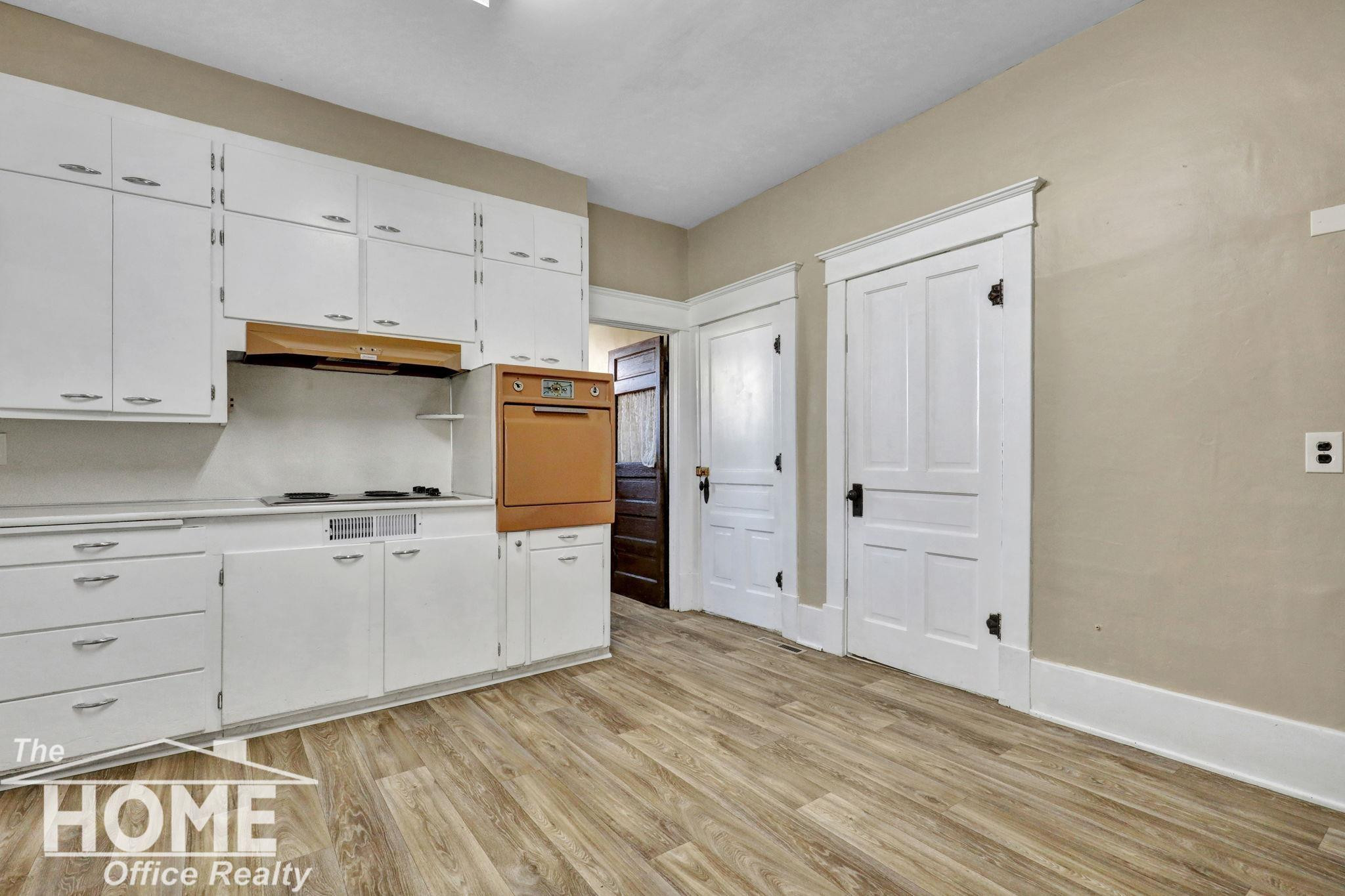 4571 Six Mile Creek Road, Corunna, MI 48817 — Photo 11