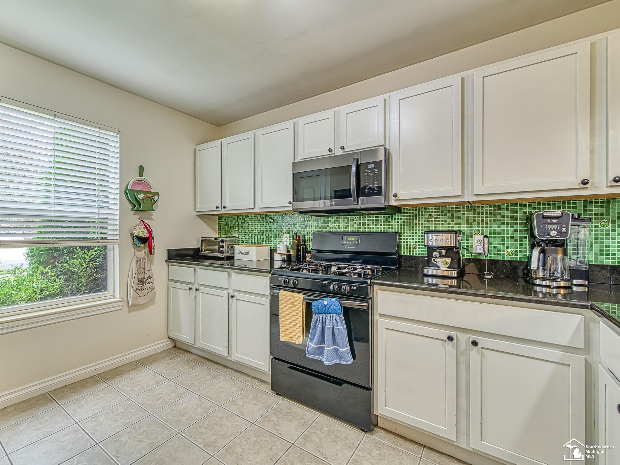 12240 Spencer Lane, Carleton, MI 48117 — Photo 5