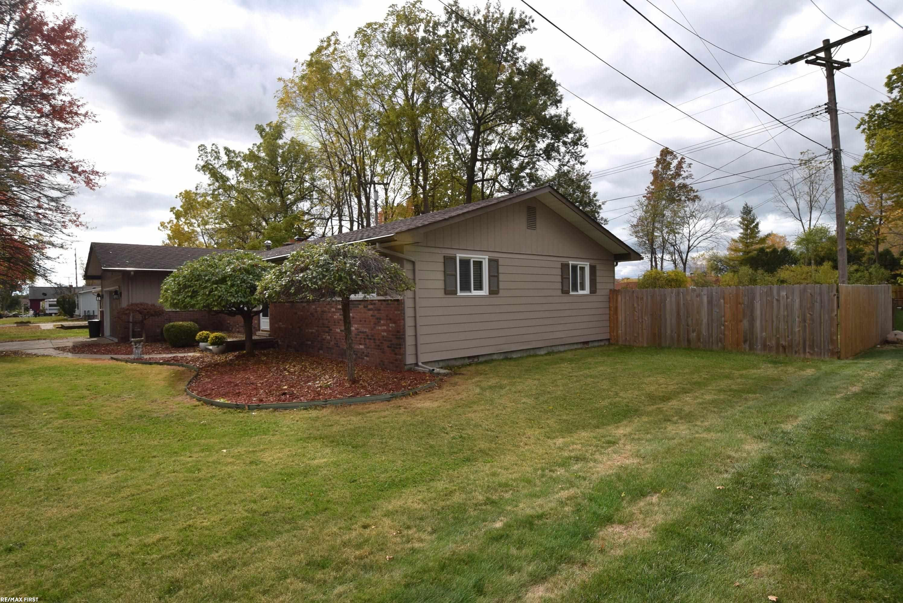 9640 Shady Lane Court, Algonac, MI 48001 — Photo 14
