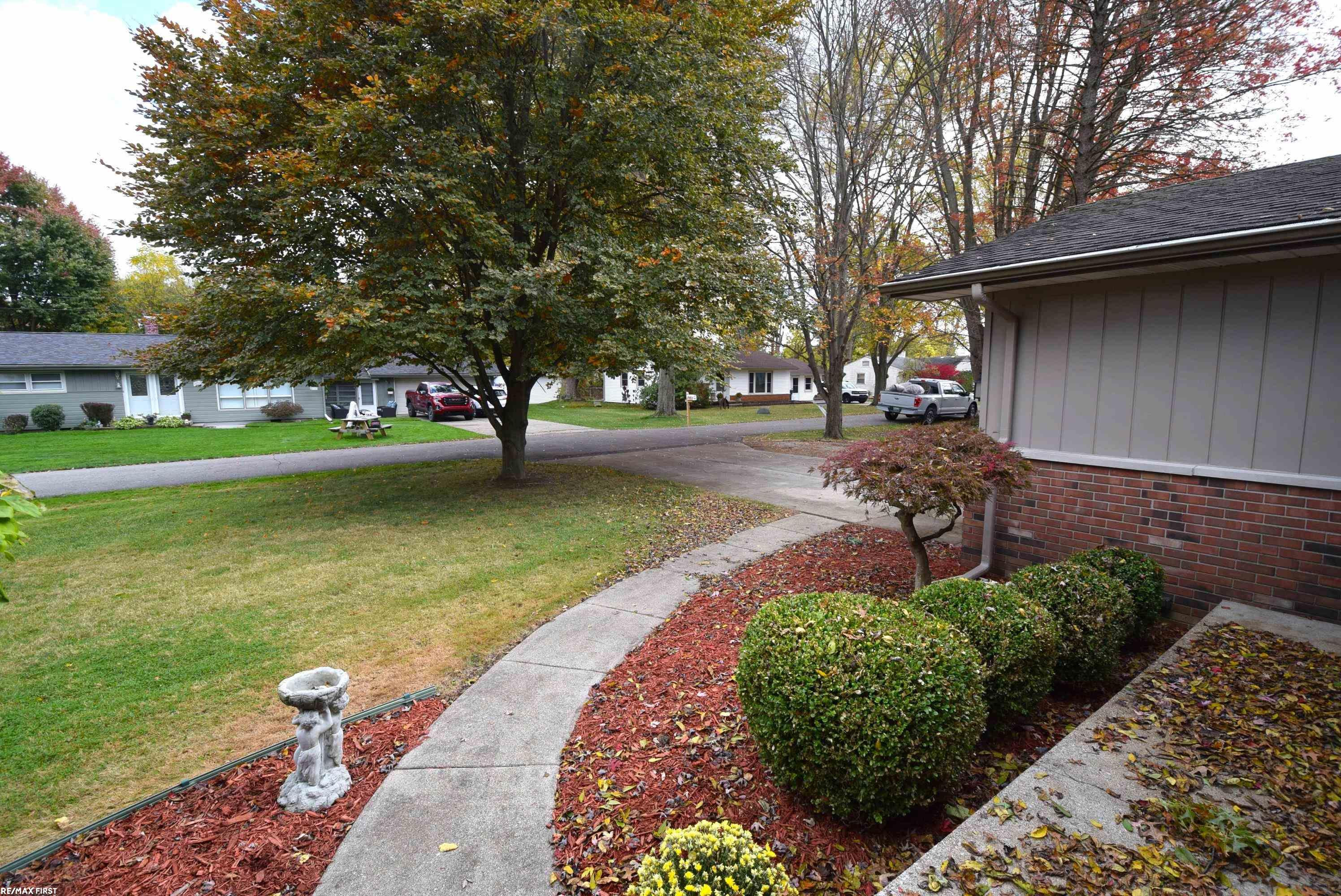 9640 Shady Lane Court, Algonac, MI 48001 — Photo 16