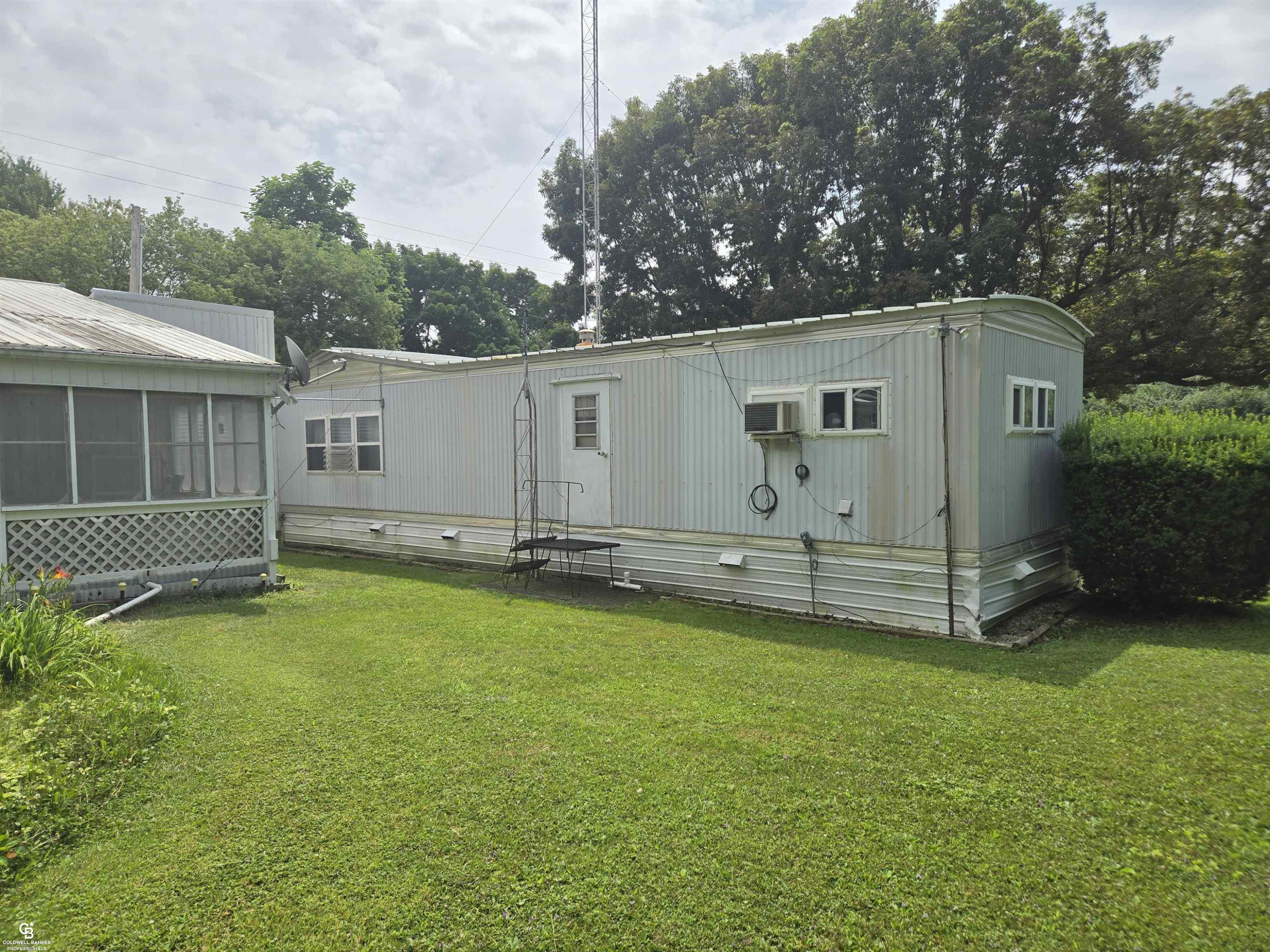 8009 Arendt Road, Yale, MI 48097 — Photo 3