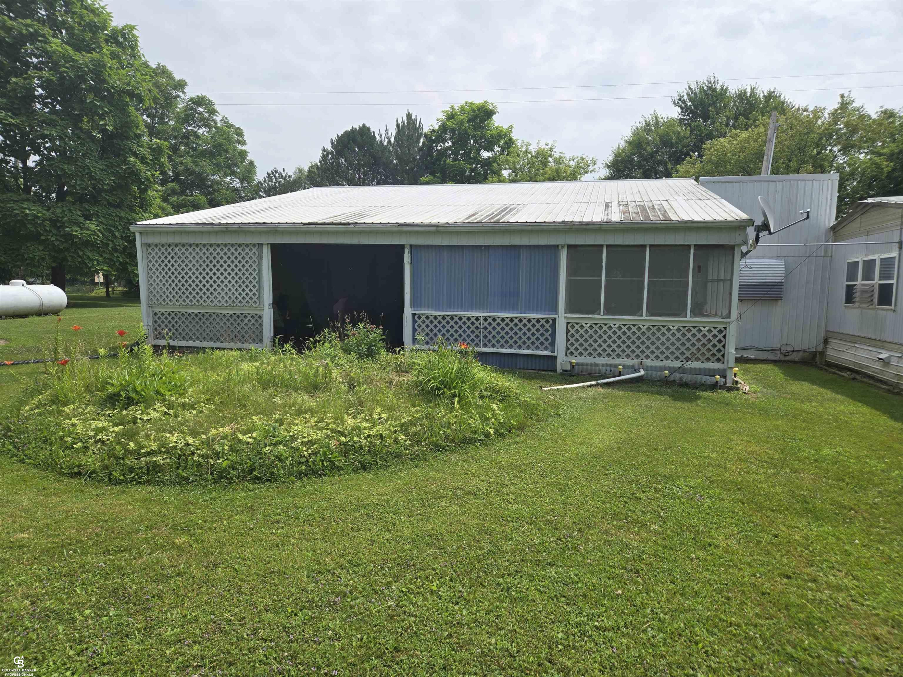 8009 Arendt Road, Yale, MI 48097 — Photo 4