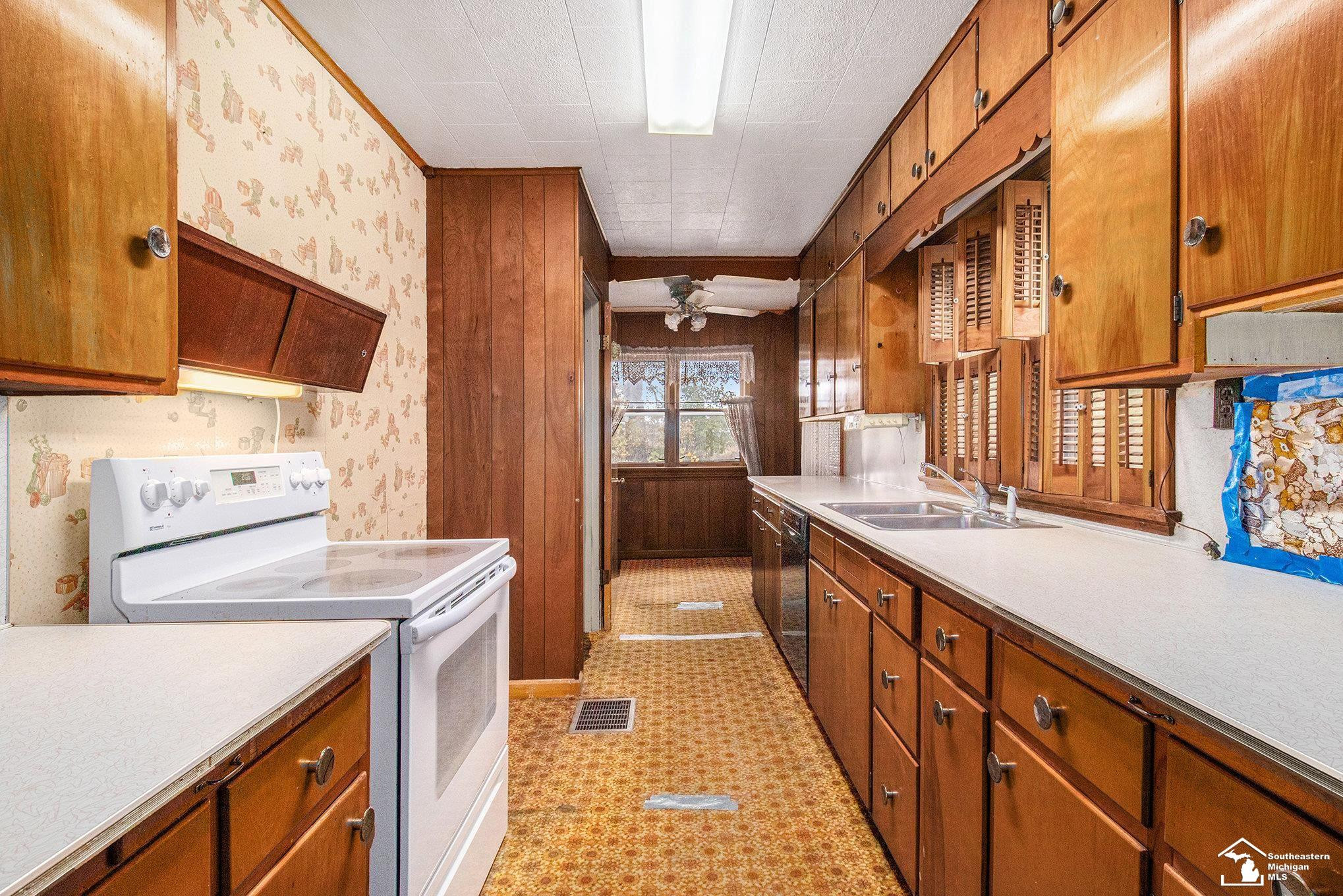 6905 Whiteford Center Road, Lambertville, MI 48144 — Photo 6