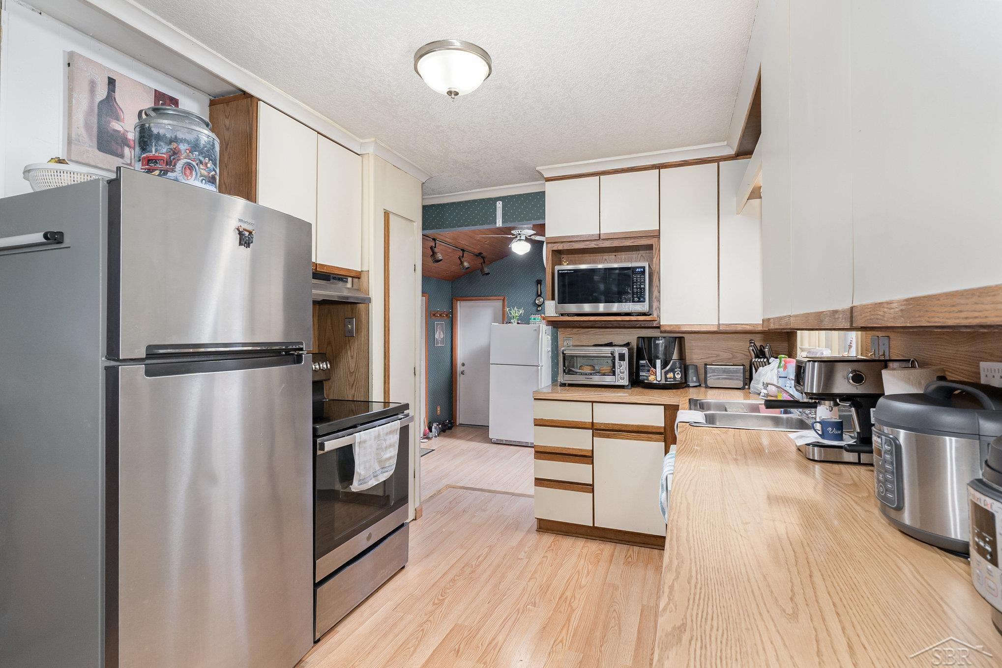 2863 Erickson Road, Rhodes, MI 48652 — Photo 5