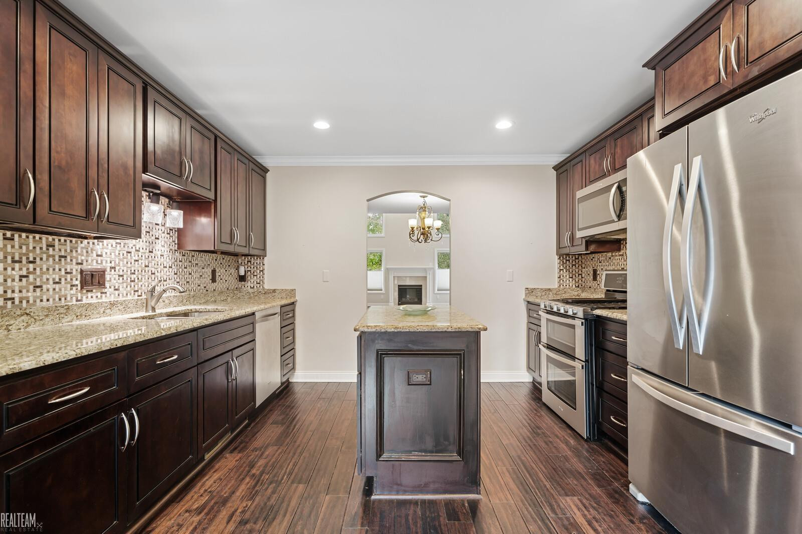 14961 W Stoney Brook Drive, Shelby Twp, MI 48315 — Photo 10