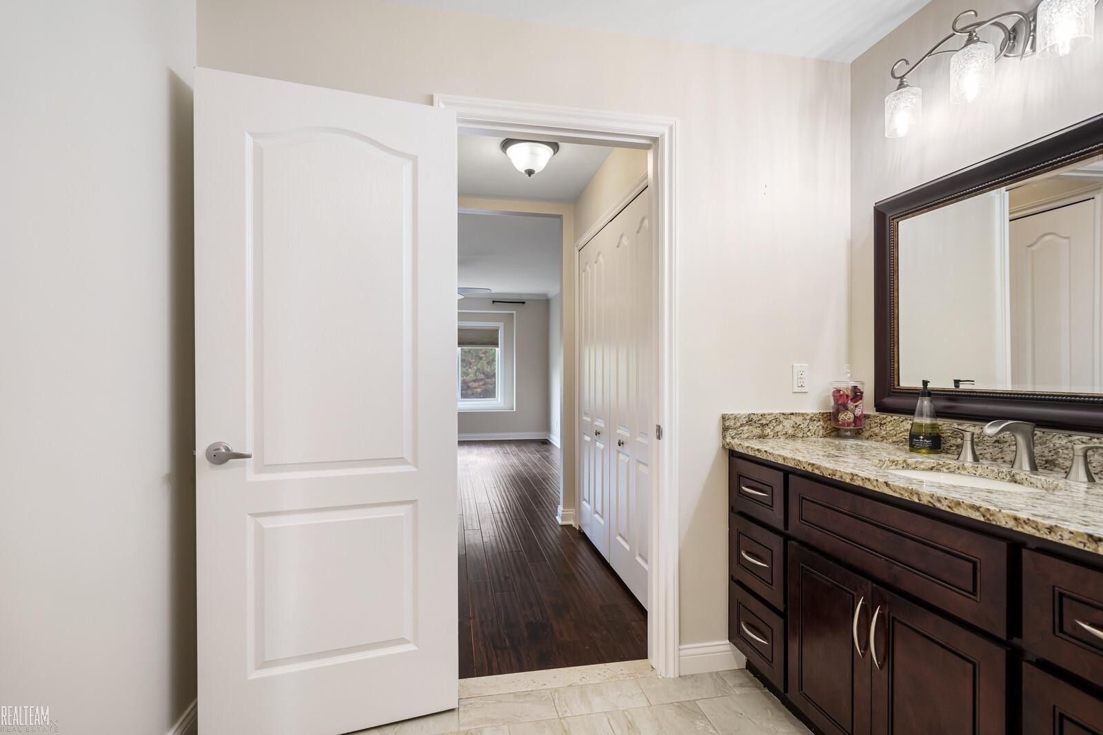 14961 W Stoney Brook Drive, Shelby Twp, MI 48315 — Photo 25