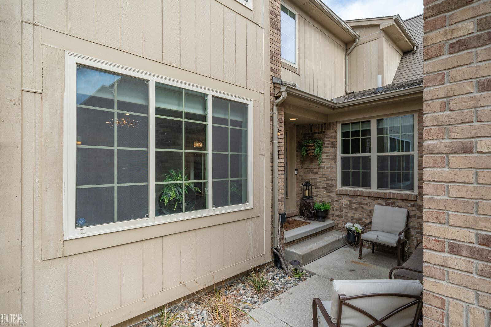14961 W Stoney Brook Drive, Shelby Twp, MI 48315 — Photo 33