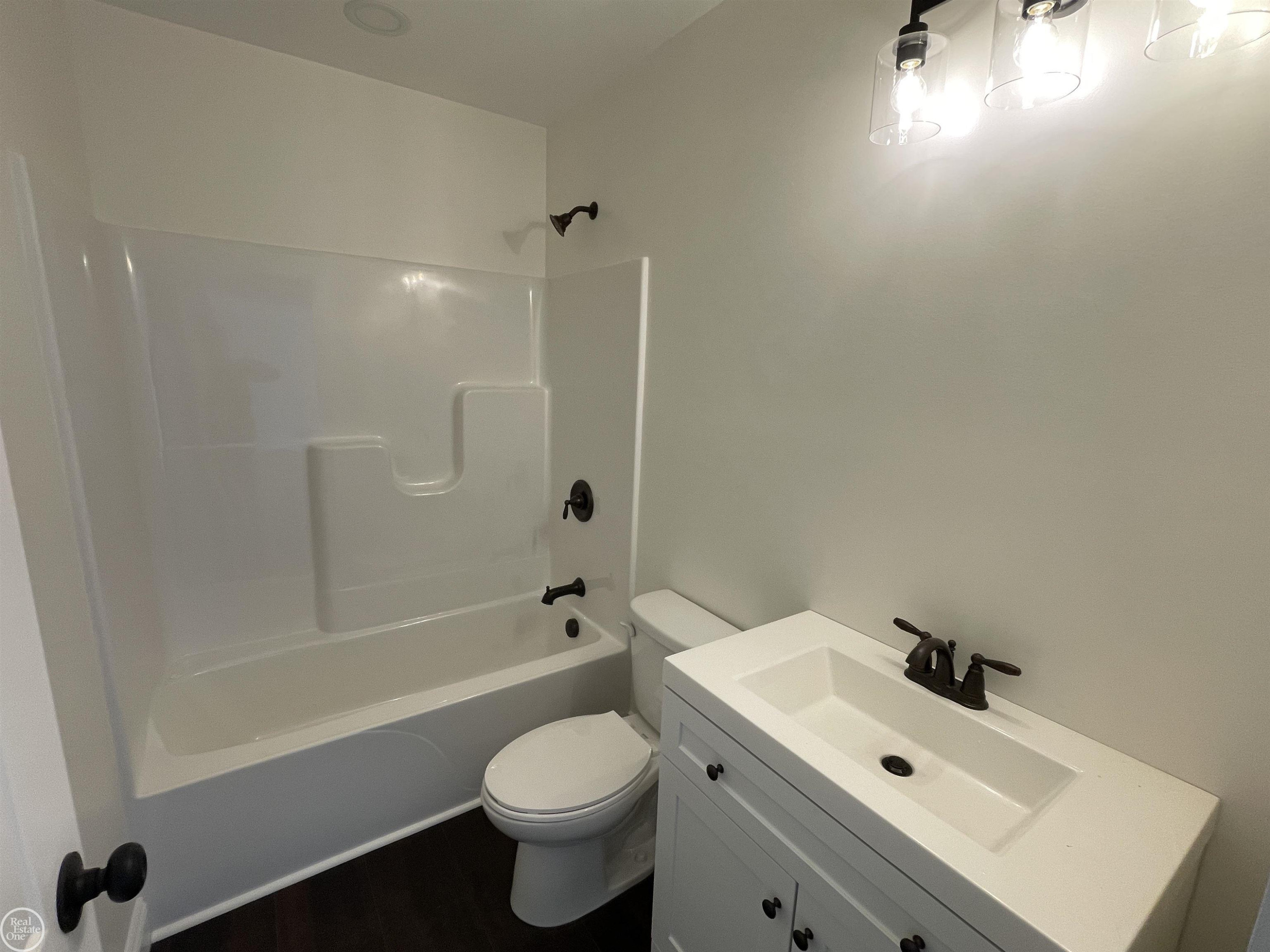 6987 Lapeer Road, Kimball, MI — Photo 12