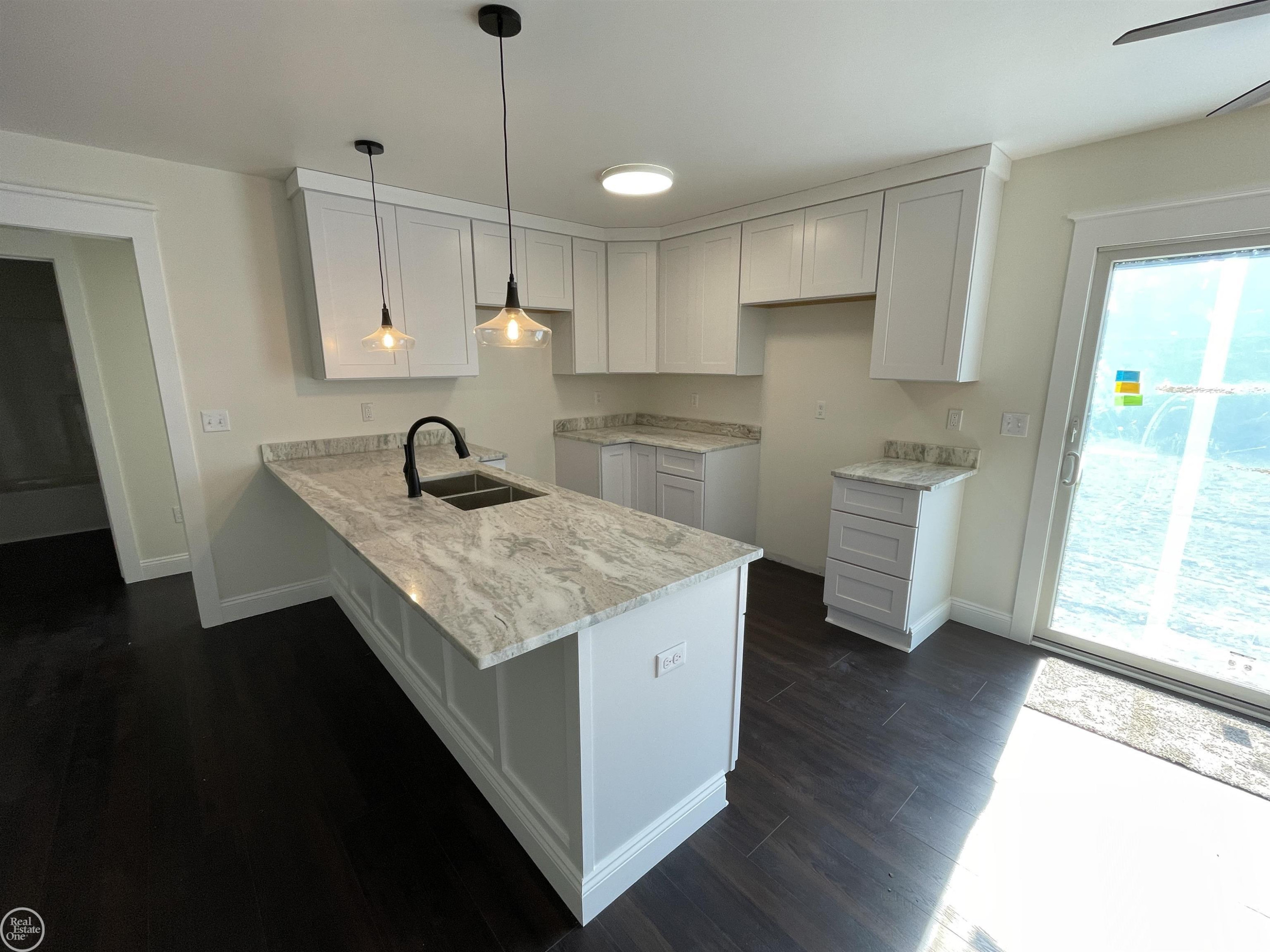 6987 Lapeer Road, Kimball, MI — Photo 14