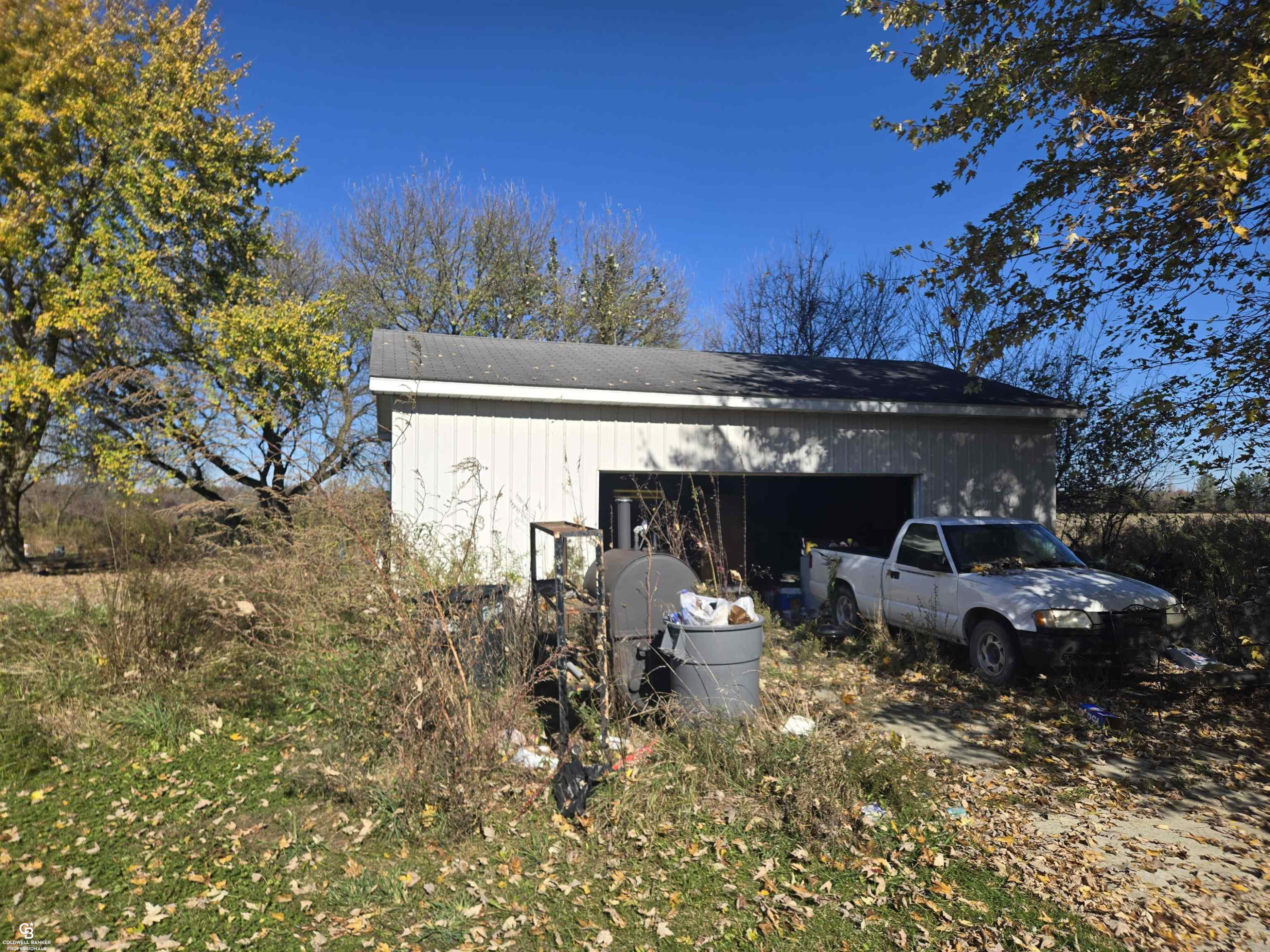 7864 Yale Road, Avoca, MI 48006 — Photo 6