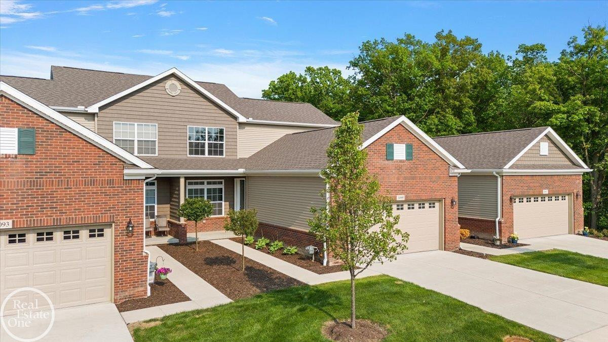 3095 Bridgewater Road, Unit #30, Auburn Hills, MI 48326 — Photo 3