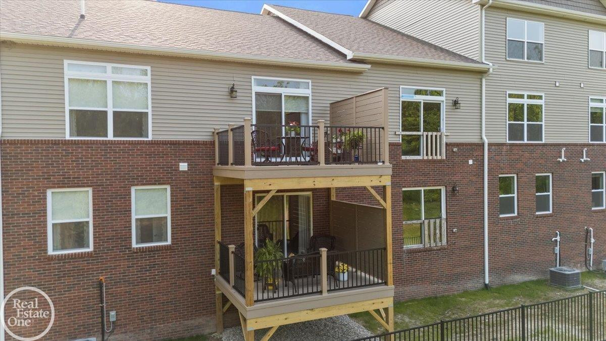3095 Bridgewater Road, Unit #30, Auburn Hills, MI 48326 — Photo 4