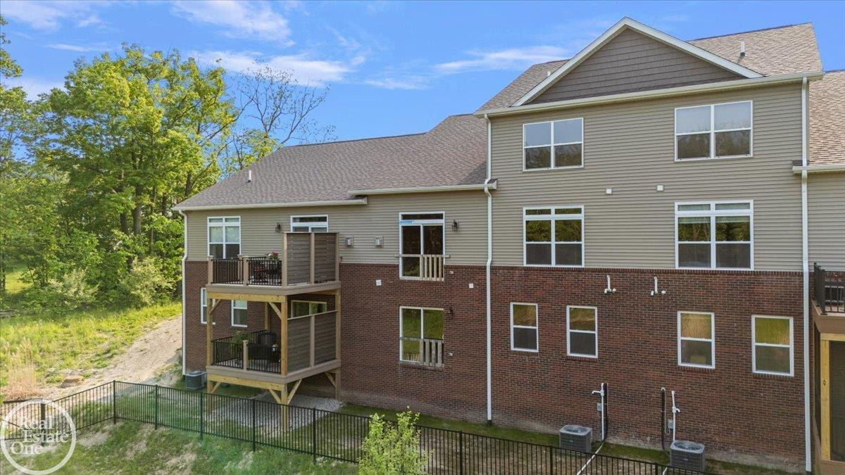 3095 Bridgewater Road, Unit #30, Auburn Hills, MI 48326 — Photo 6