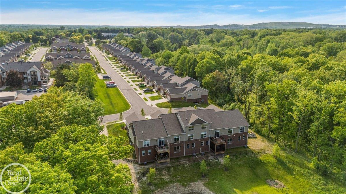 3095 Bridgewater Road, Unit #30, Auburn Hills, MI 48326 — Photo 8