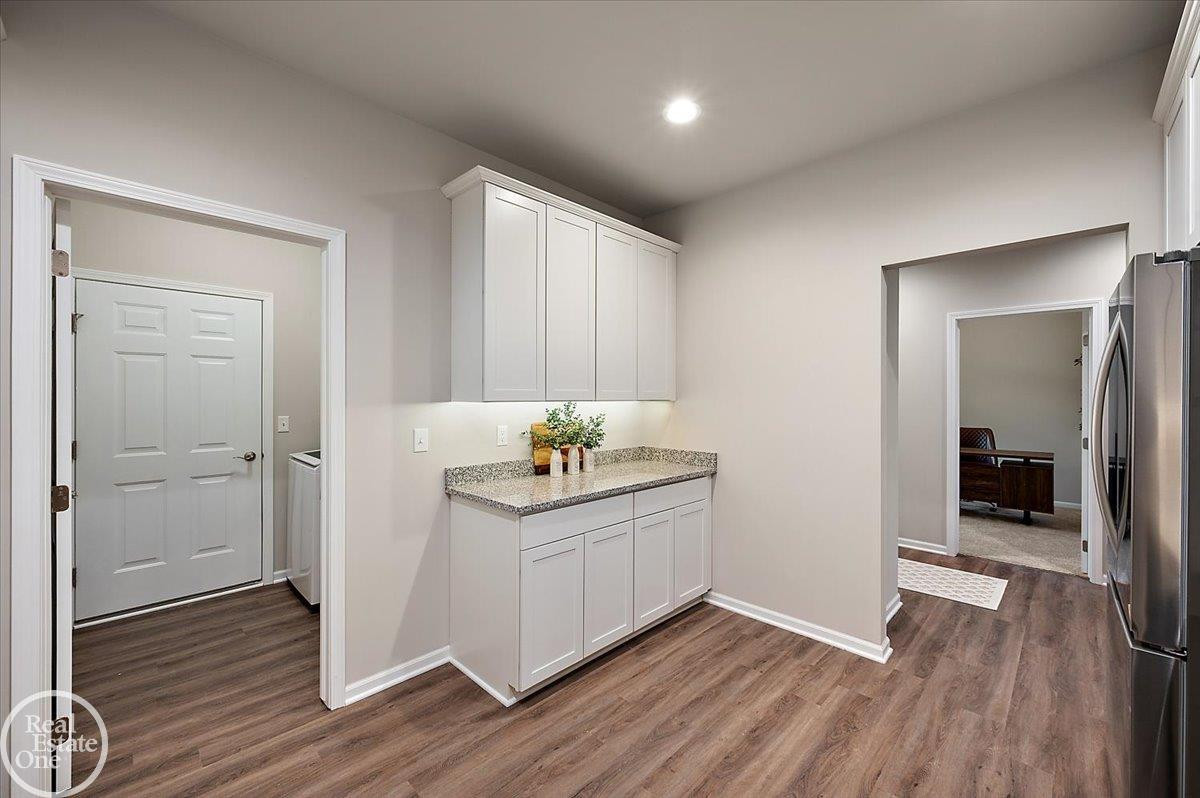 3095 Bridgewater Road, Unit #30, Auburn Hills, MI 48326 — Photo 22
