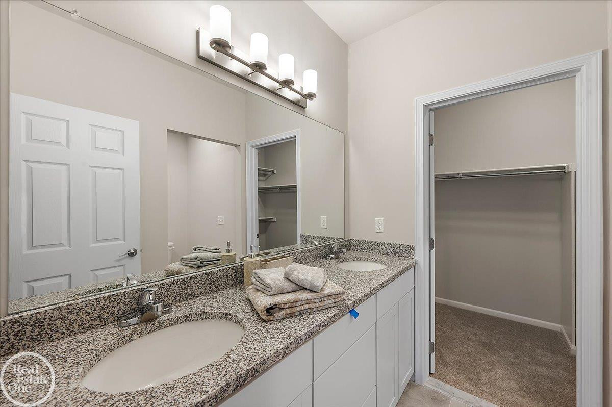 3095 Bridgewater Road, Unit #30, Auburn Hills, MI 48326 — Photo 35