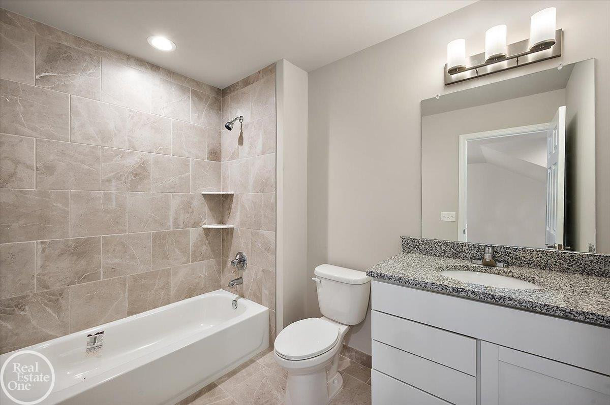 3095 Bridgewater Road, Unit #30, Auburn Hills, MI 48326 — Photo 41