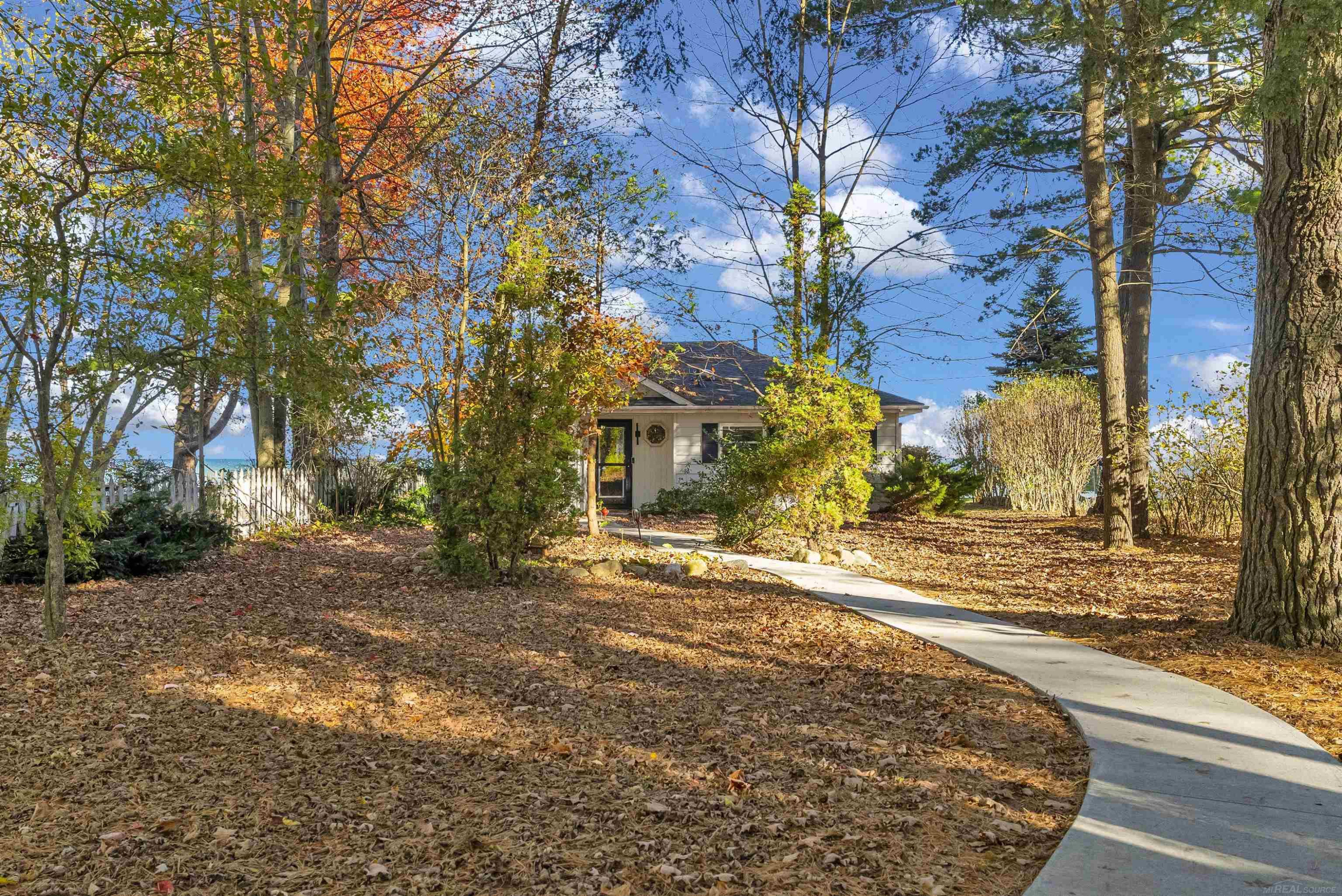 8665 Lakeshore Road, Lexington, MI 48450 — Photo 10