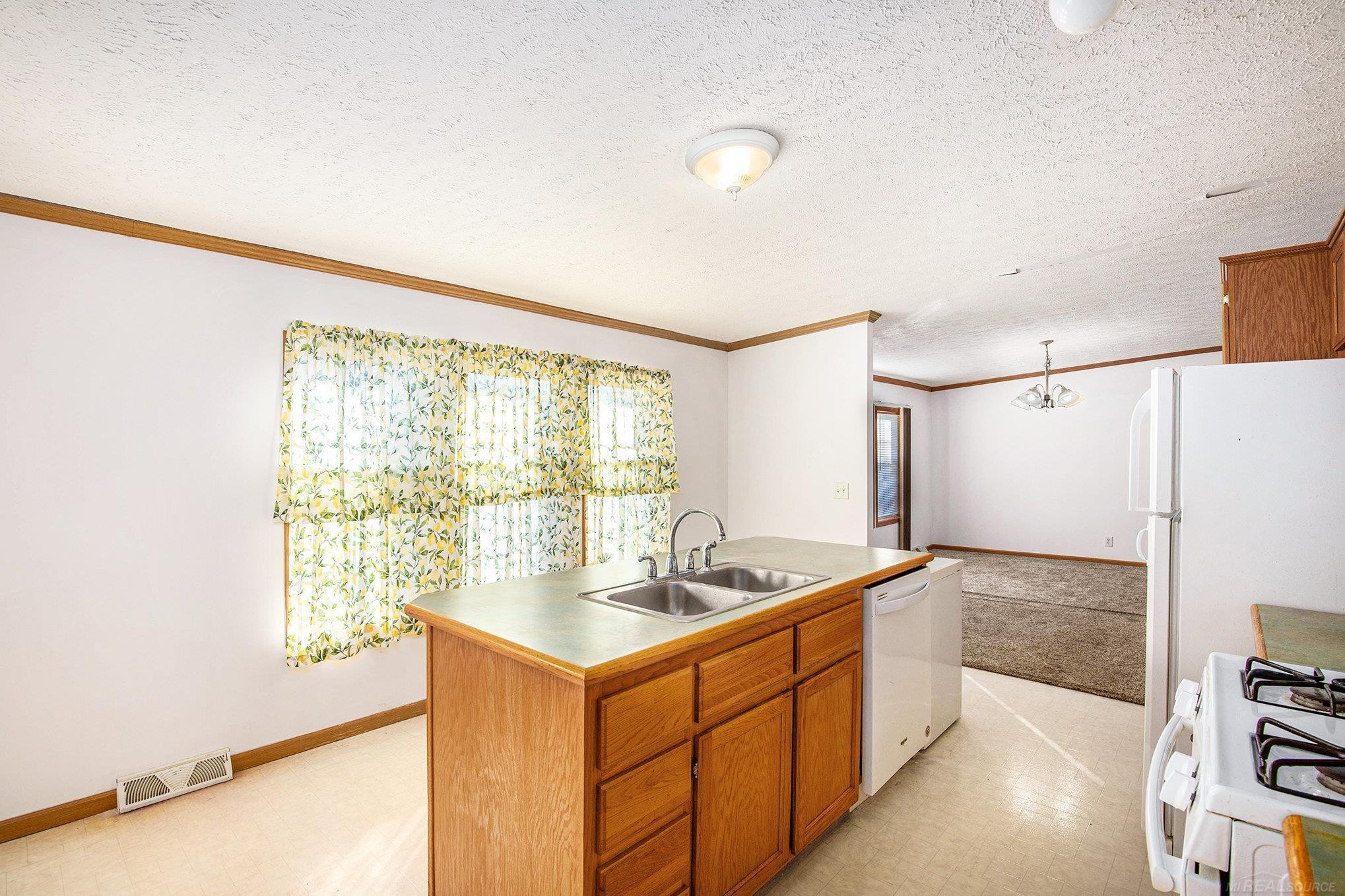 2892 W Koylette Road, Marlette, MI 48453 — Photo 8