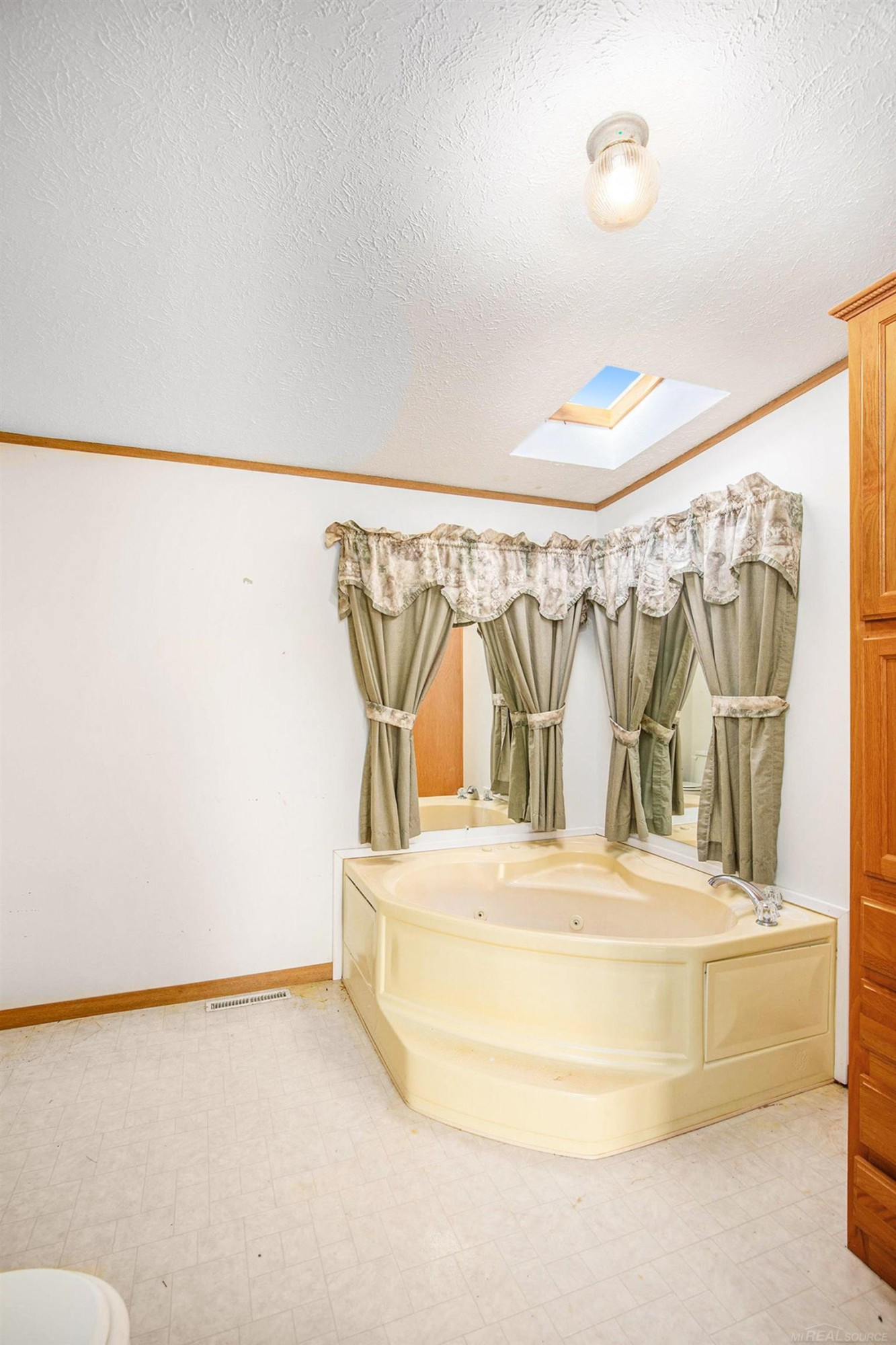 2892 W Koylette Road, Marlette, MI 48453 — Photo 15