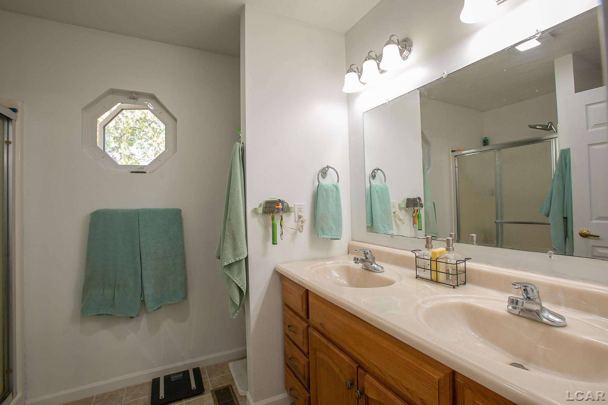 10291 Glencoe Road, Jerome, MI 49249 — Photo 16
