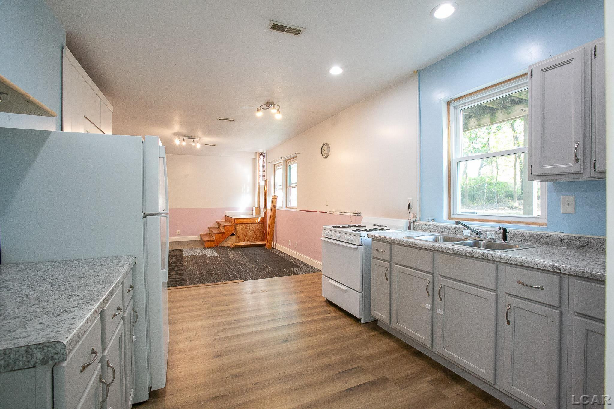 10291 Glencoe Road, Jerome, MI 49249 — Photo 25