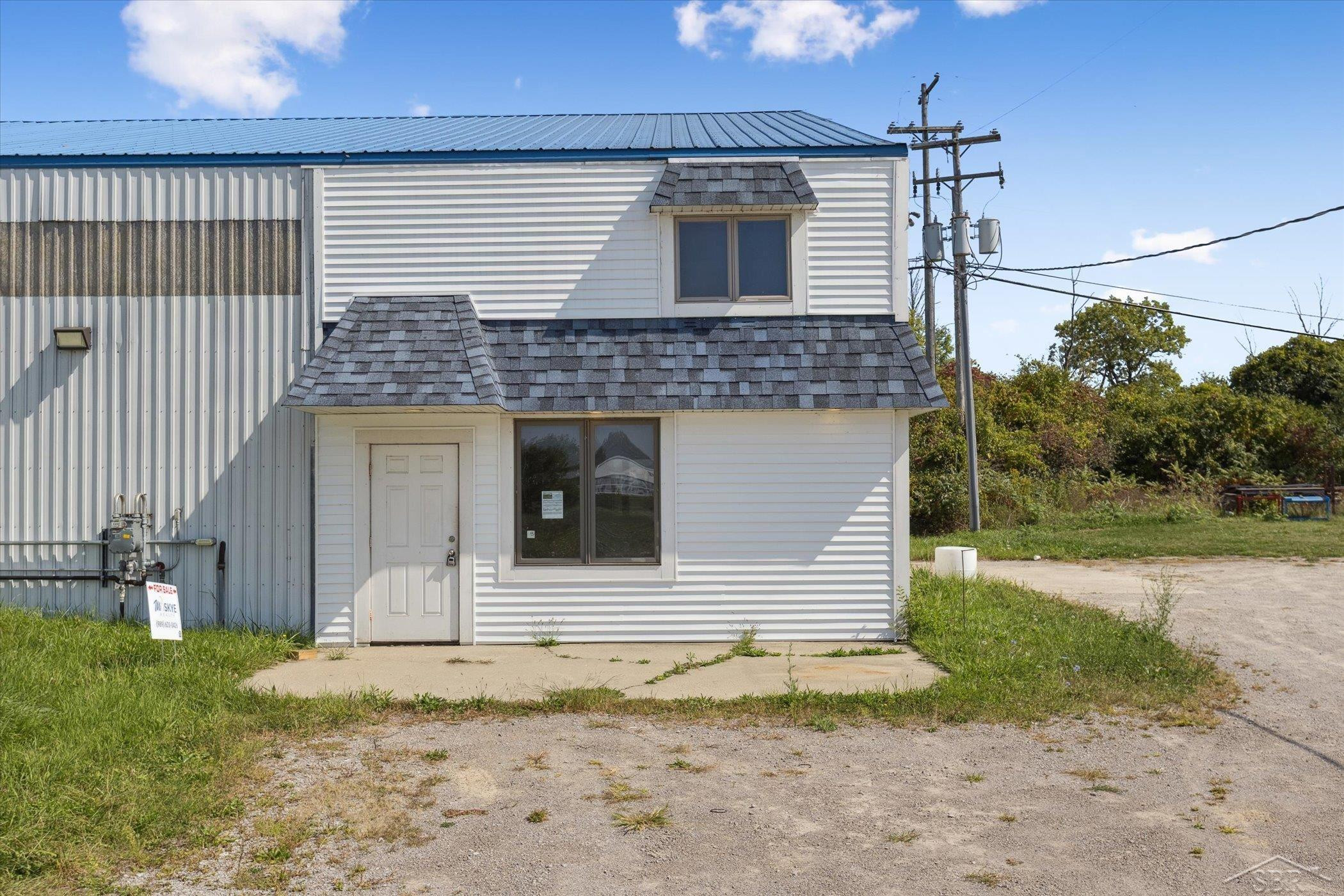 683 River Road, Bay City, MI 48708 — Photo 6
