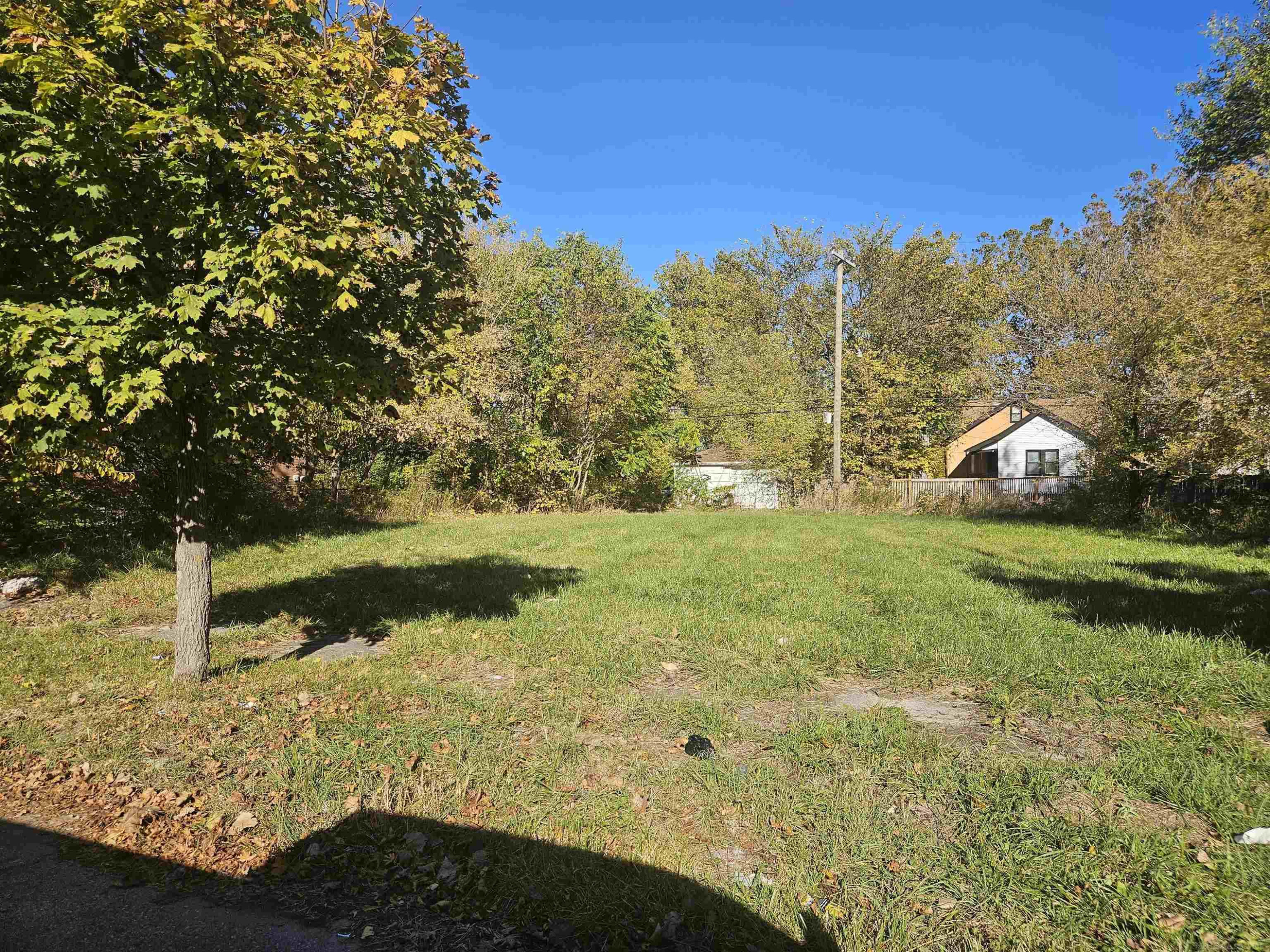 470 Navahoe Avenue, Detroit, MI 48215