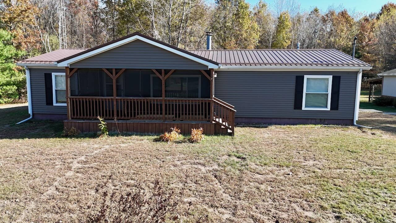 13271 S Hemlock Road, Chesaning, MI 48616 — Photo 3