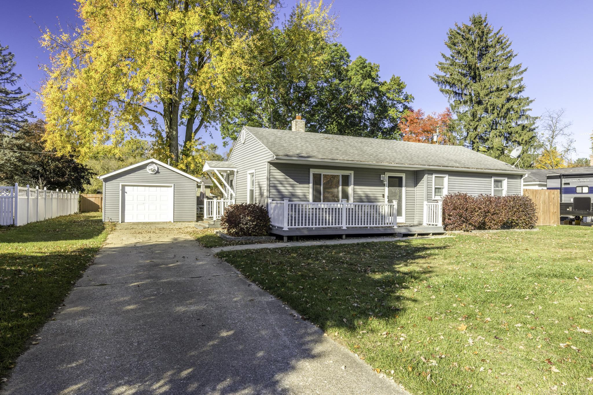 2475 Sharon Lane, Port Huron, MI 48060 — Photo 2