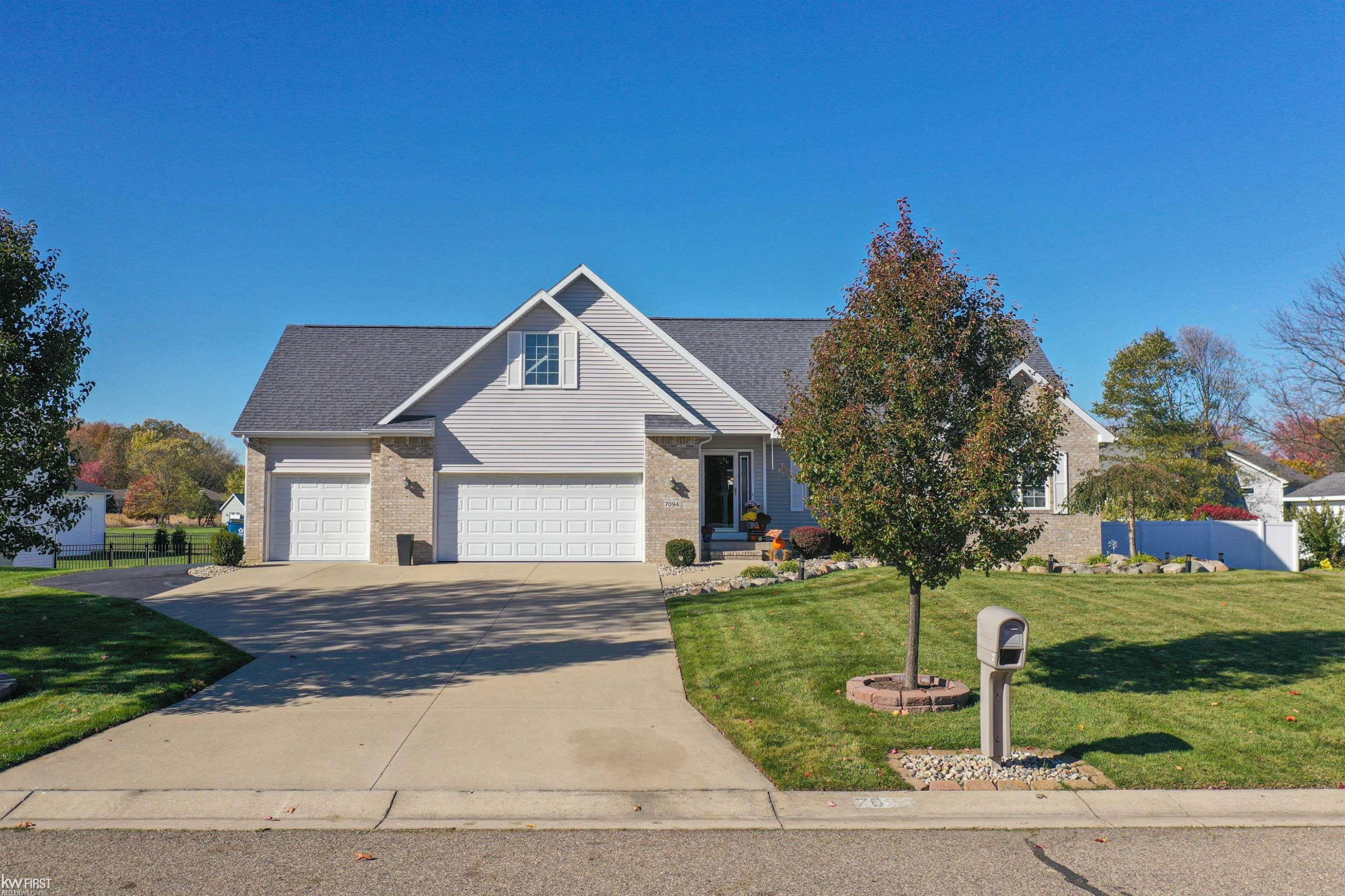 7094 Crosswinds Drive, Swartz Creek, MI 48473 — Photo 37
