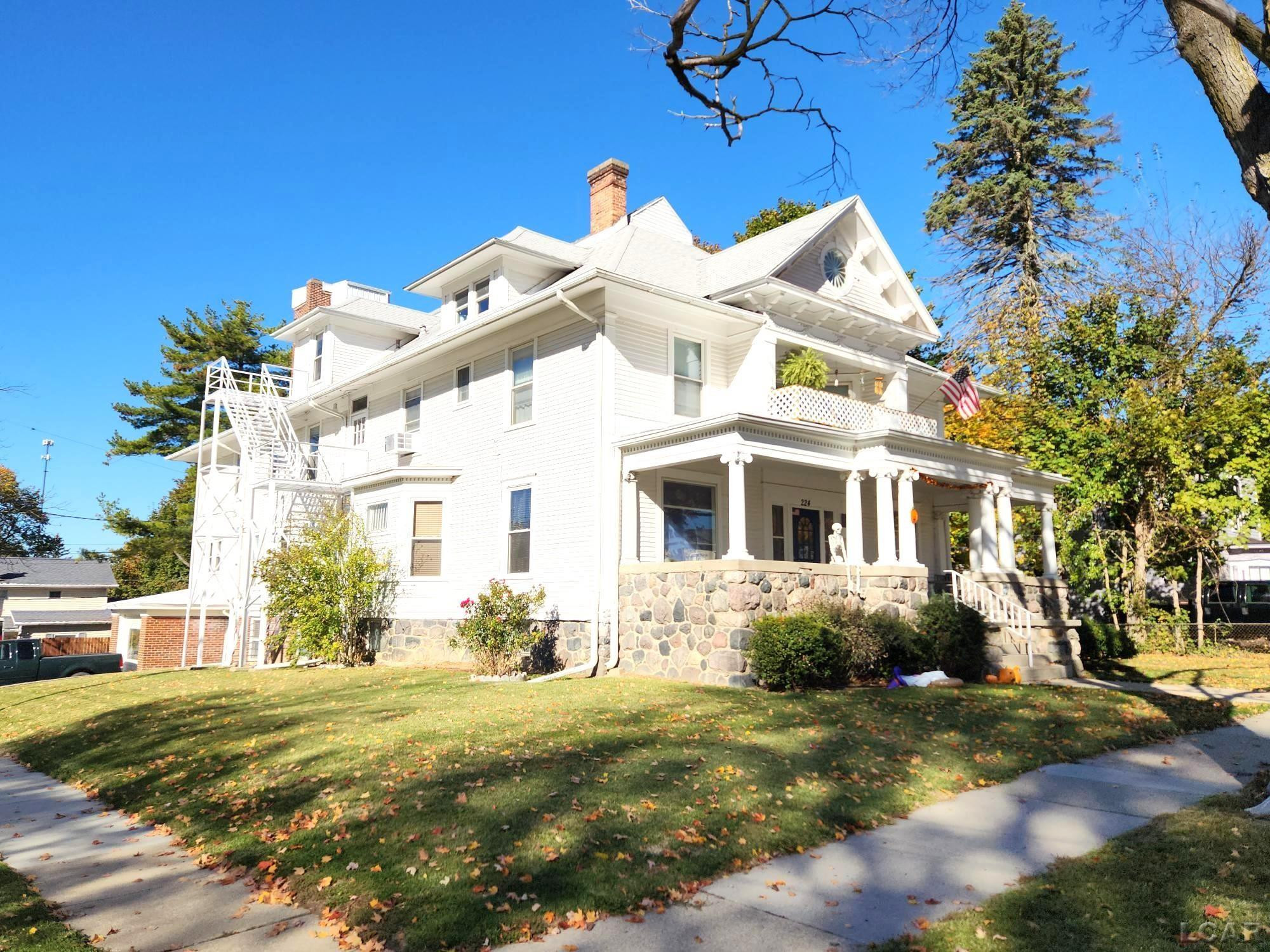 224 Grove Street, Hudson, MI 49247 — Photo 2