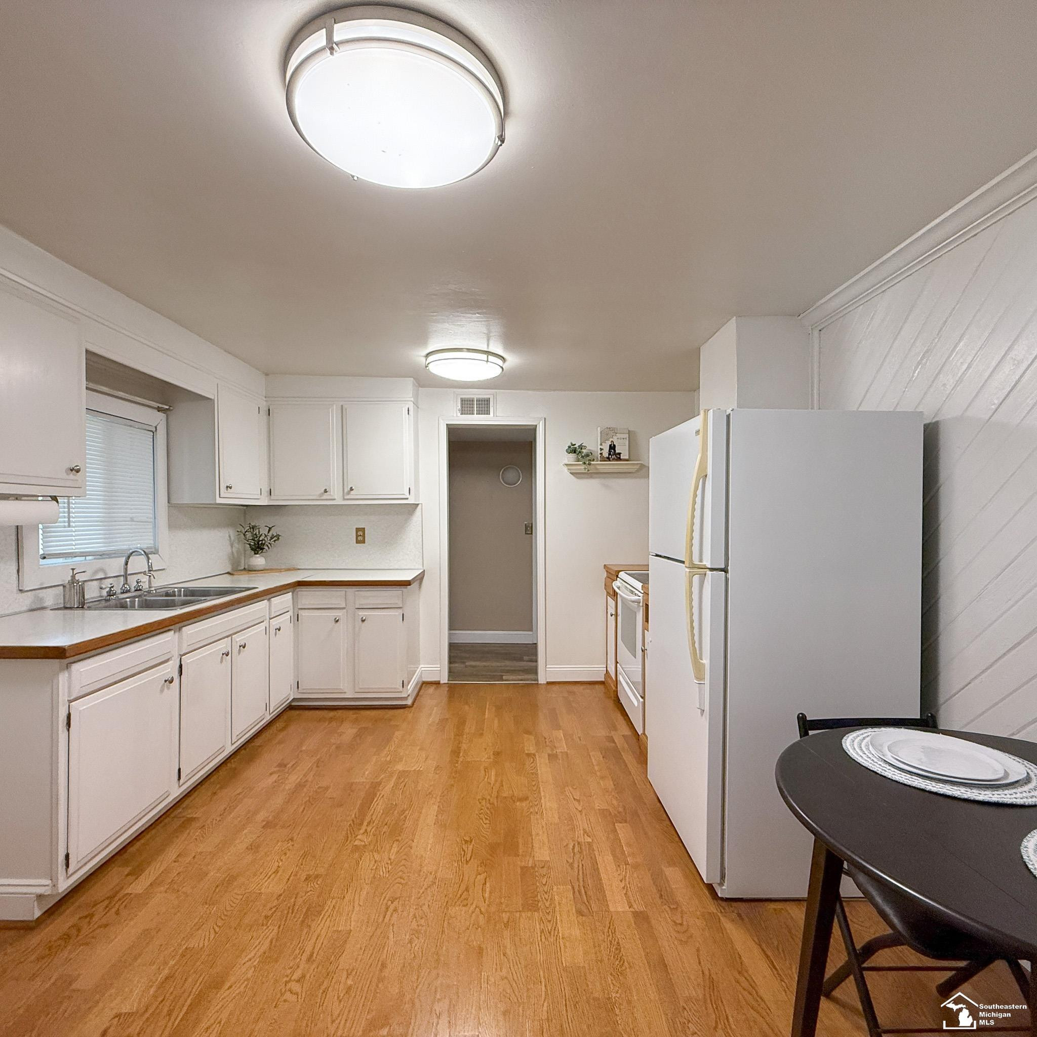 2547 Hasen Drive, Lambertville, MI 48144 — Photo 5