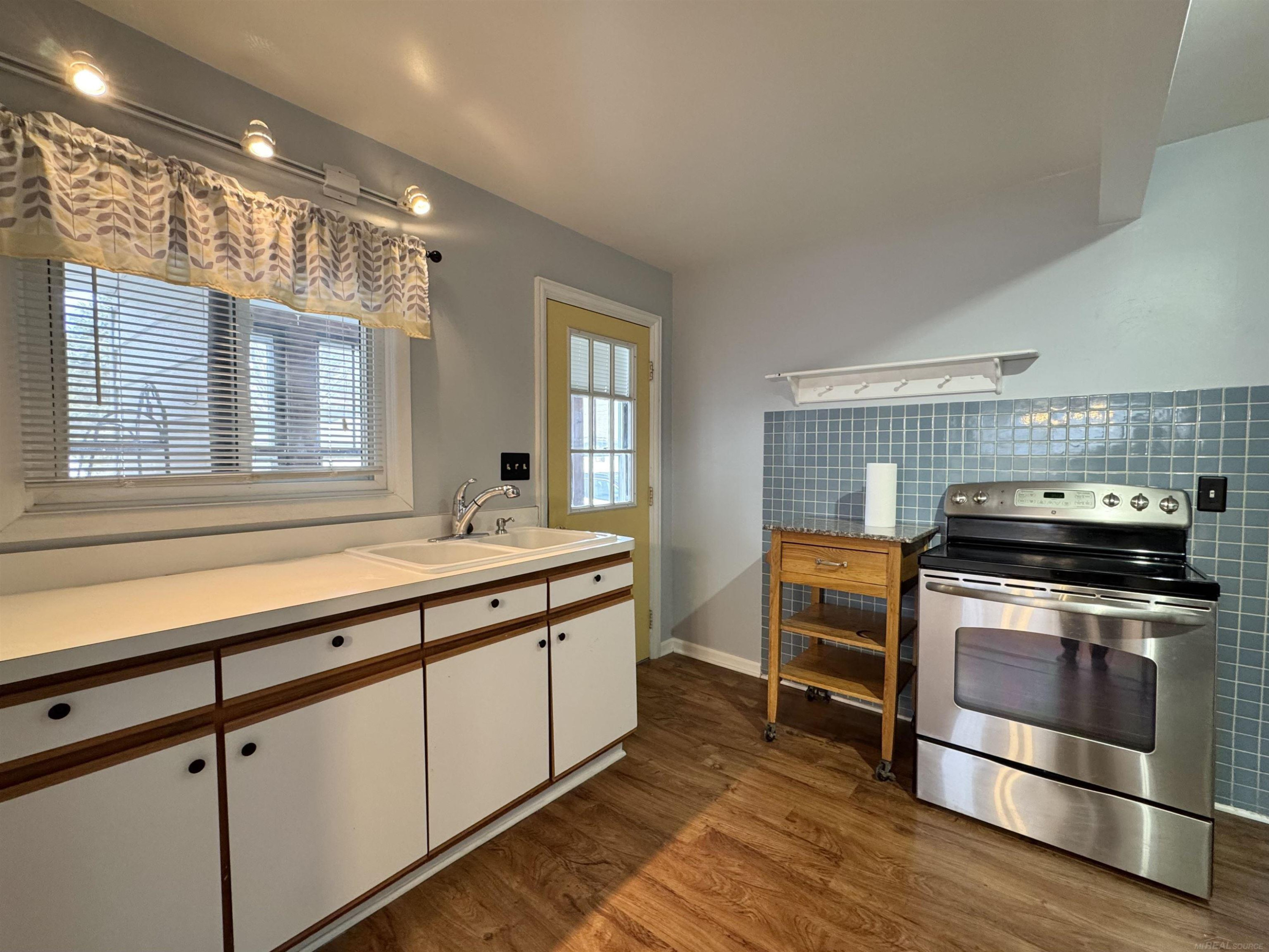 22017 Rosedale Street, Saint Clair Shores, MI 48080 — Photo 17