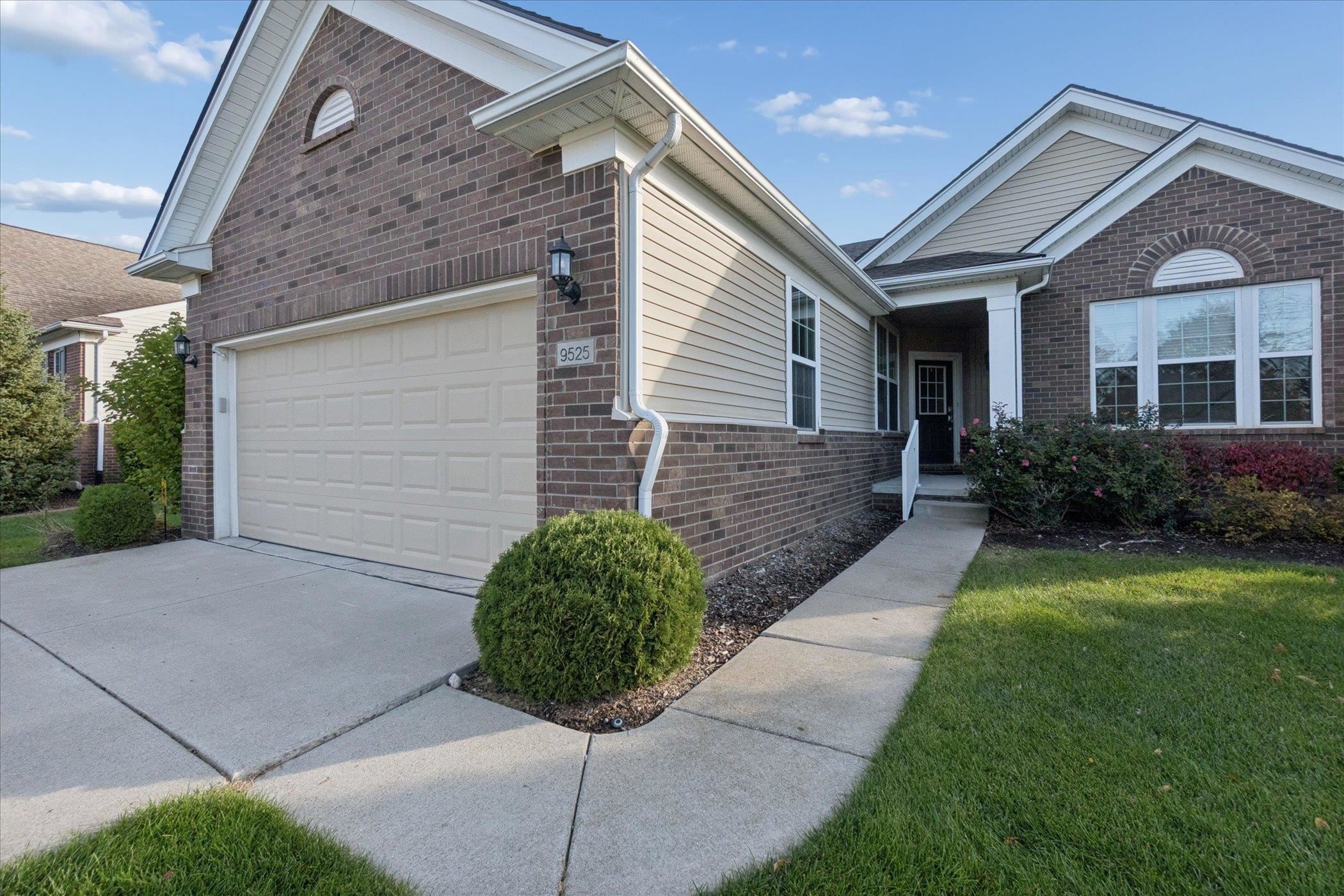 9525 Pine Valley Drive, Grand Blanc, MI 48439 — Photo 5