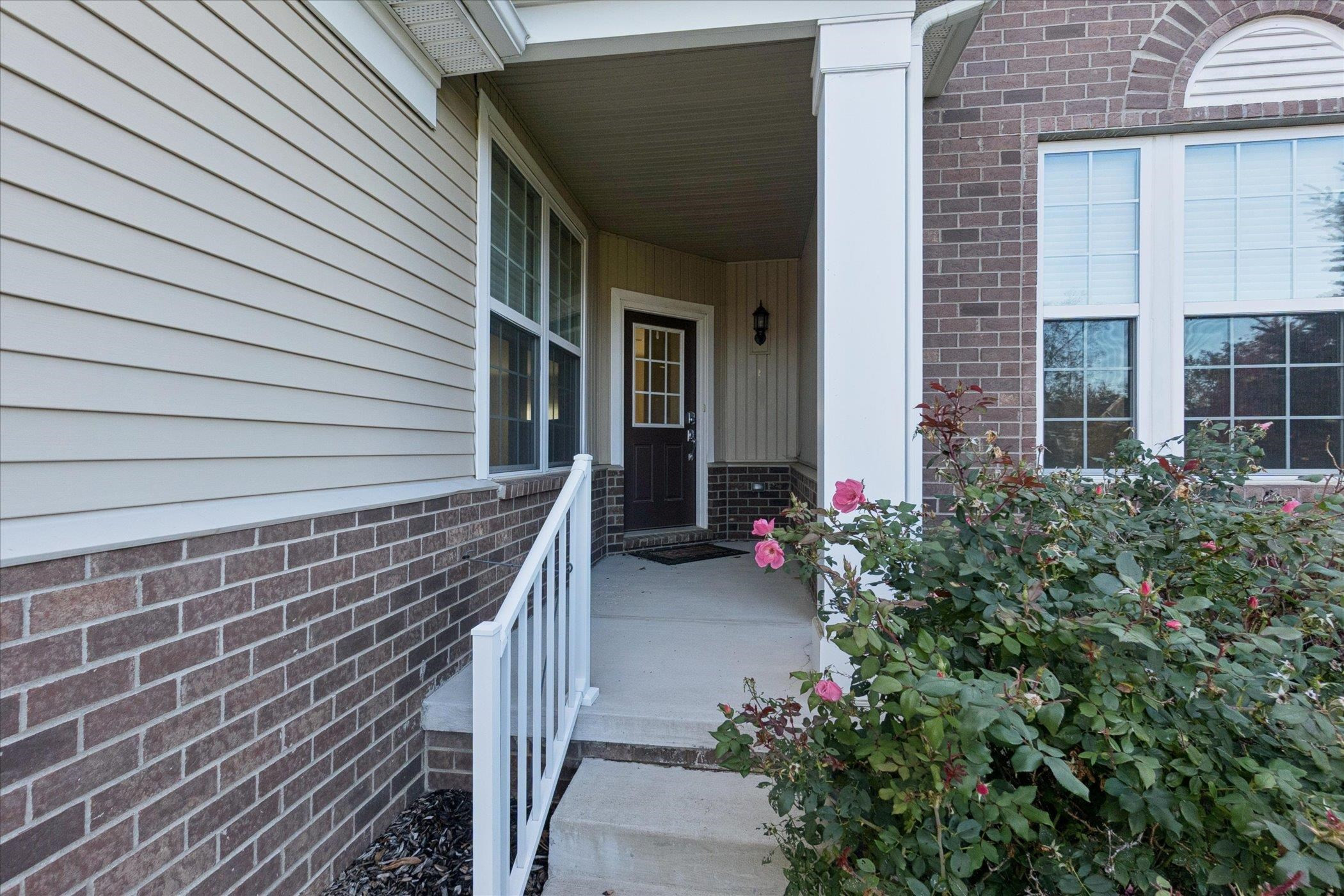 9525 Pine Valley Drive, Grand Blanc, MI 48439 — Photo 6