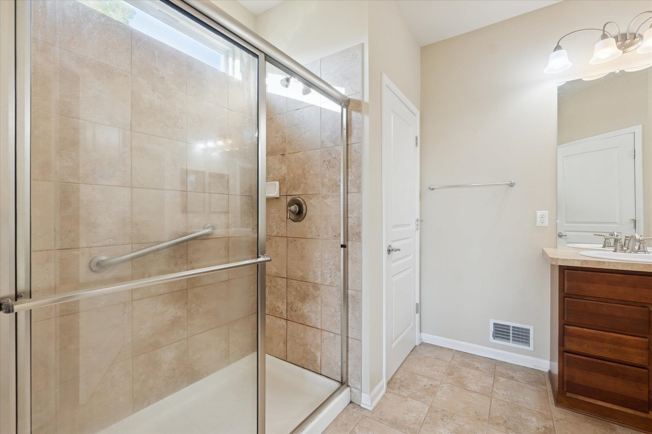 9525 Pine Valley Drive, Grand Blanc, MI 48439 — Photo 24