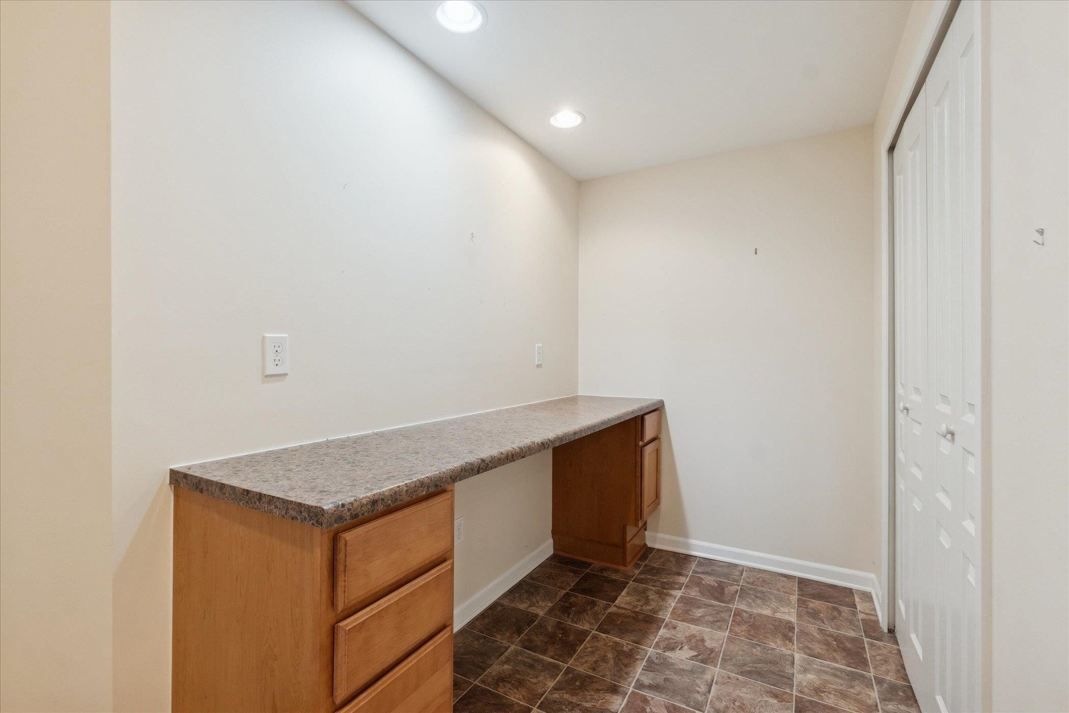 9525 Pine Valley Drive, Grand Blanc, MI 48439 — Photo 32