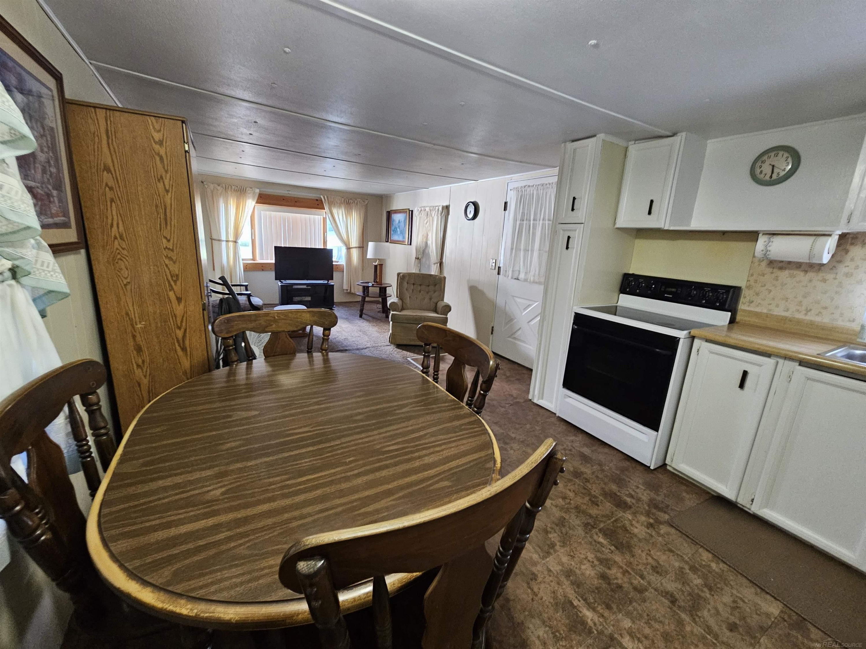 7347 Duquette Road, Melvin, MI 48454 — Photo 12