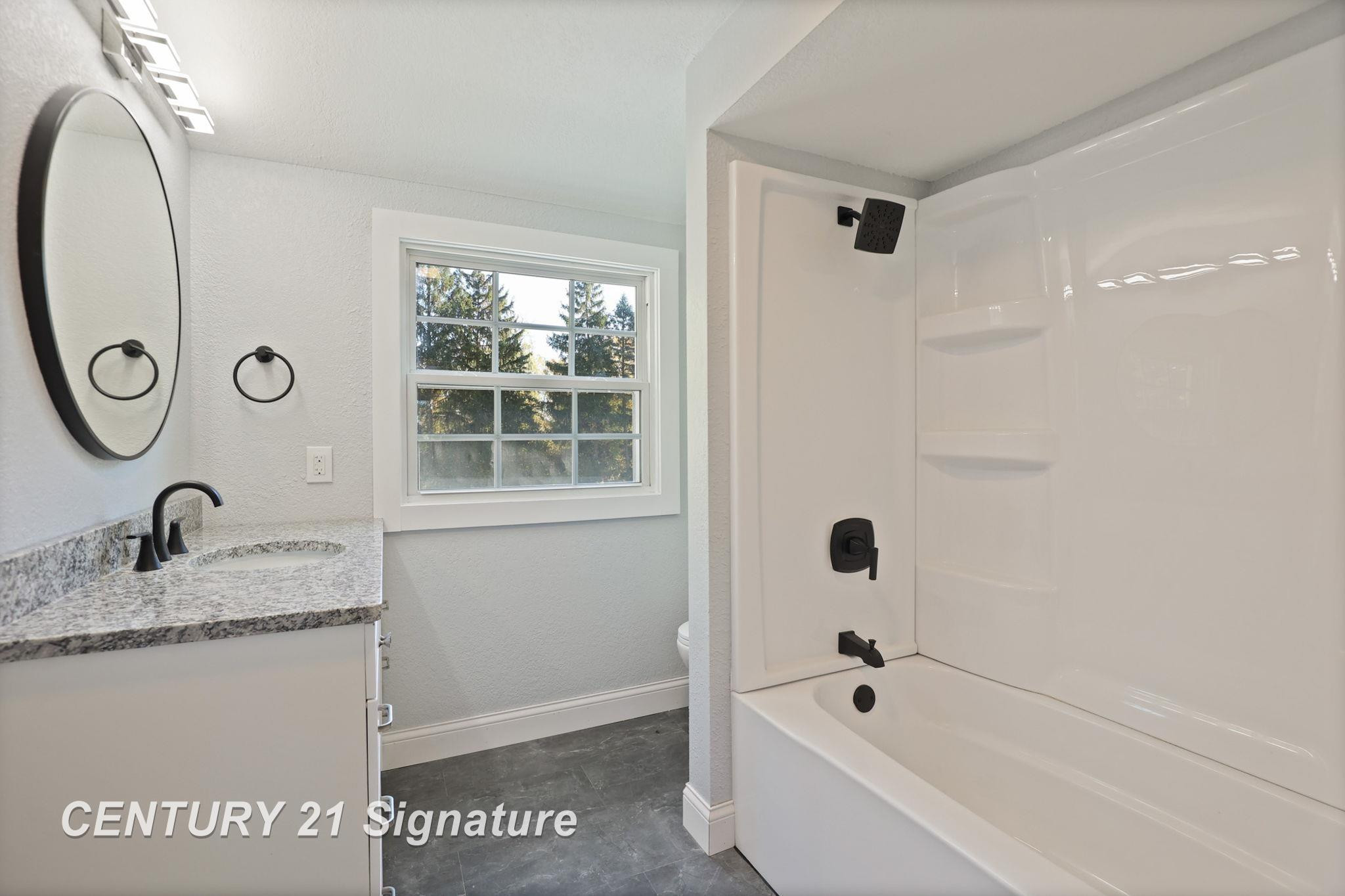 1043 Orchard Road, Essexville, MI 48732 — Photo 43