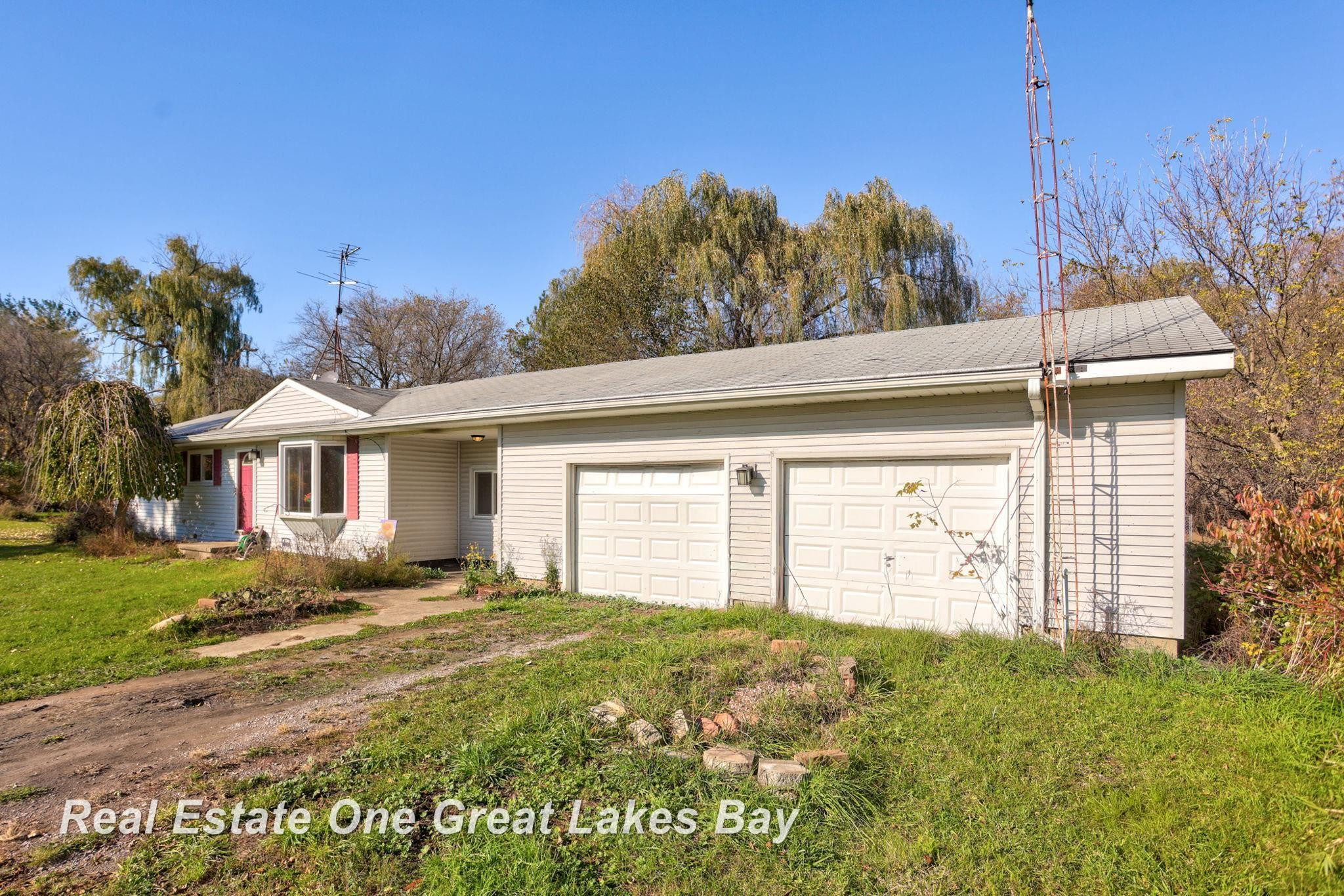 21638 W Roosevelt Road, Merrill, MI 48637 — Photo 4
