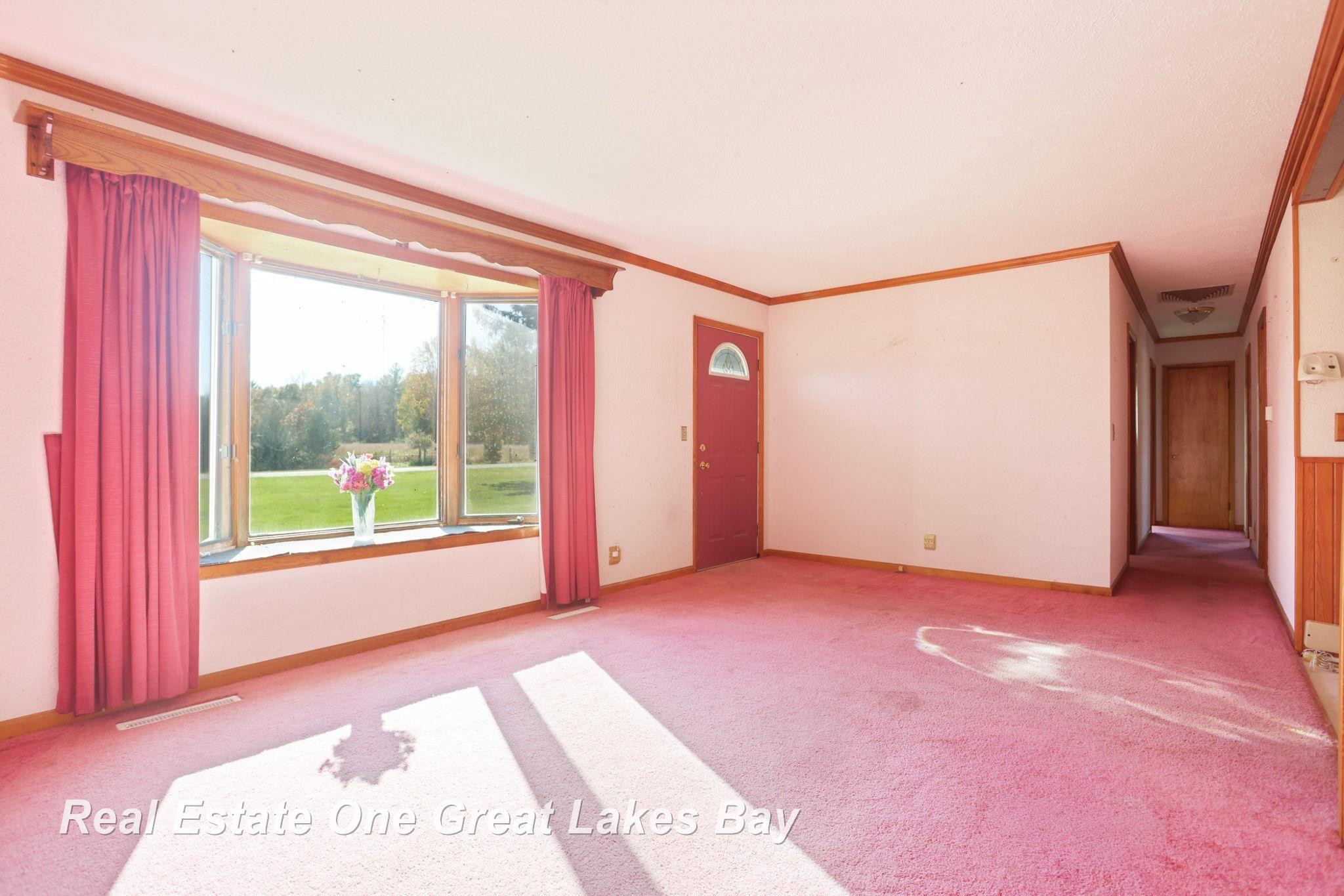 21638 W Roosevelt Road, Merrill, MI 48637 — Photo 7