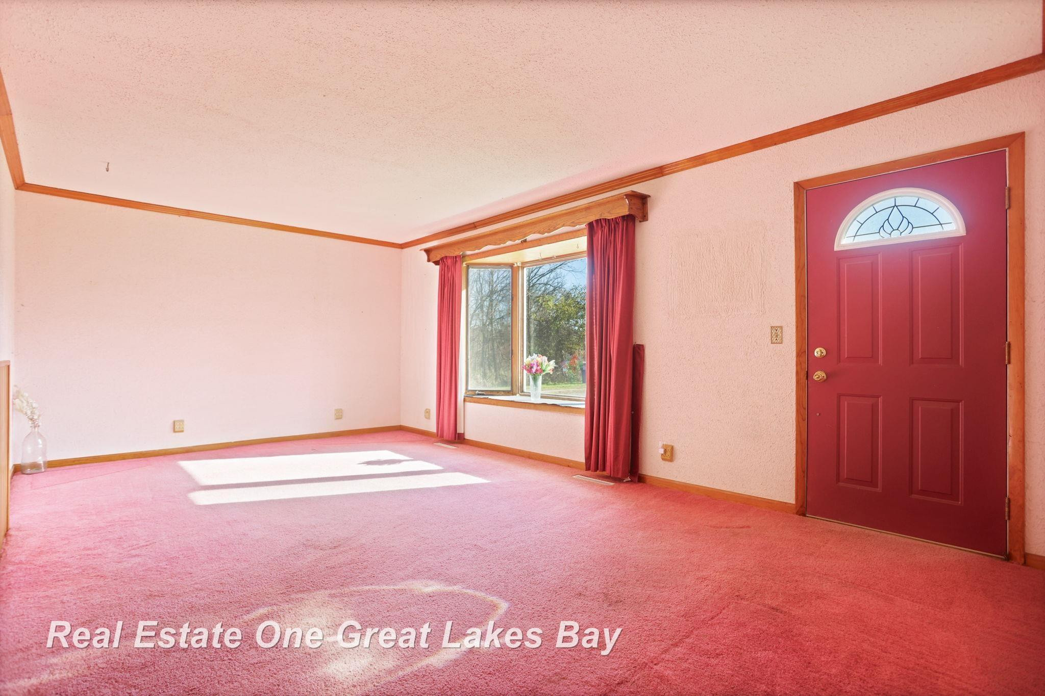 21638 W Roosevelt Road, Merrill, MI 48637 — Photo 8