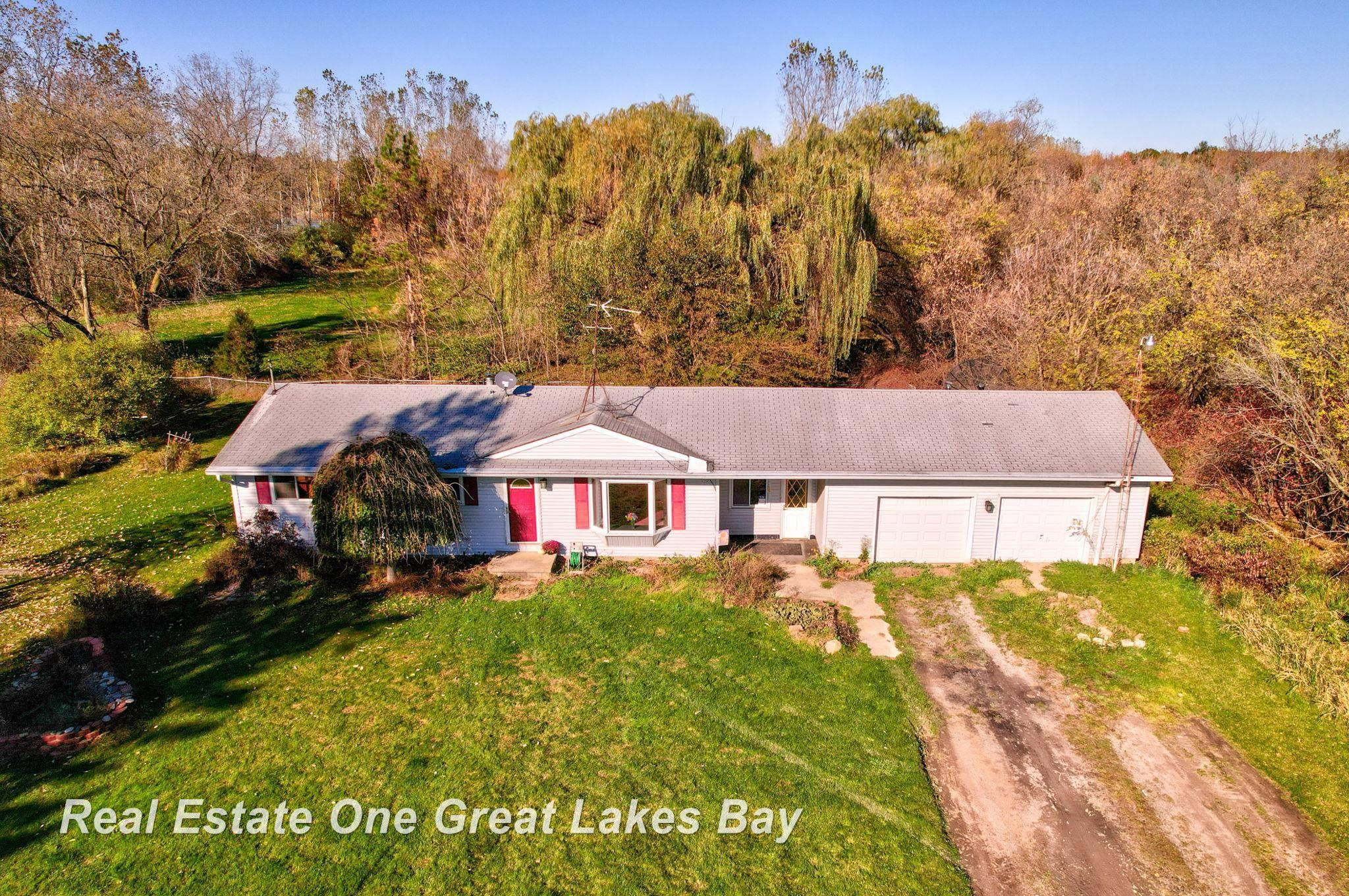 21638 W Roosevelt Road, Merrill, MI 48637 — Photo 27
