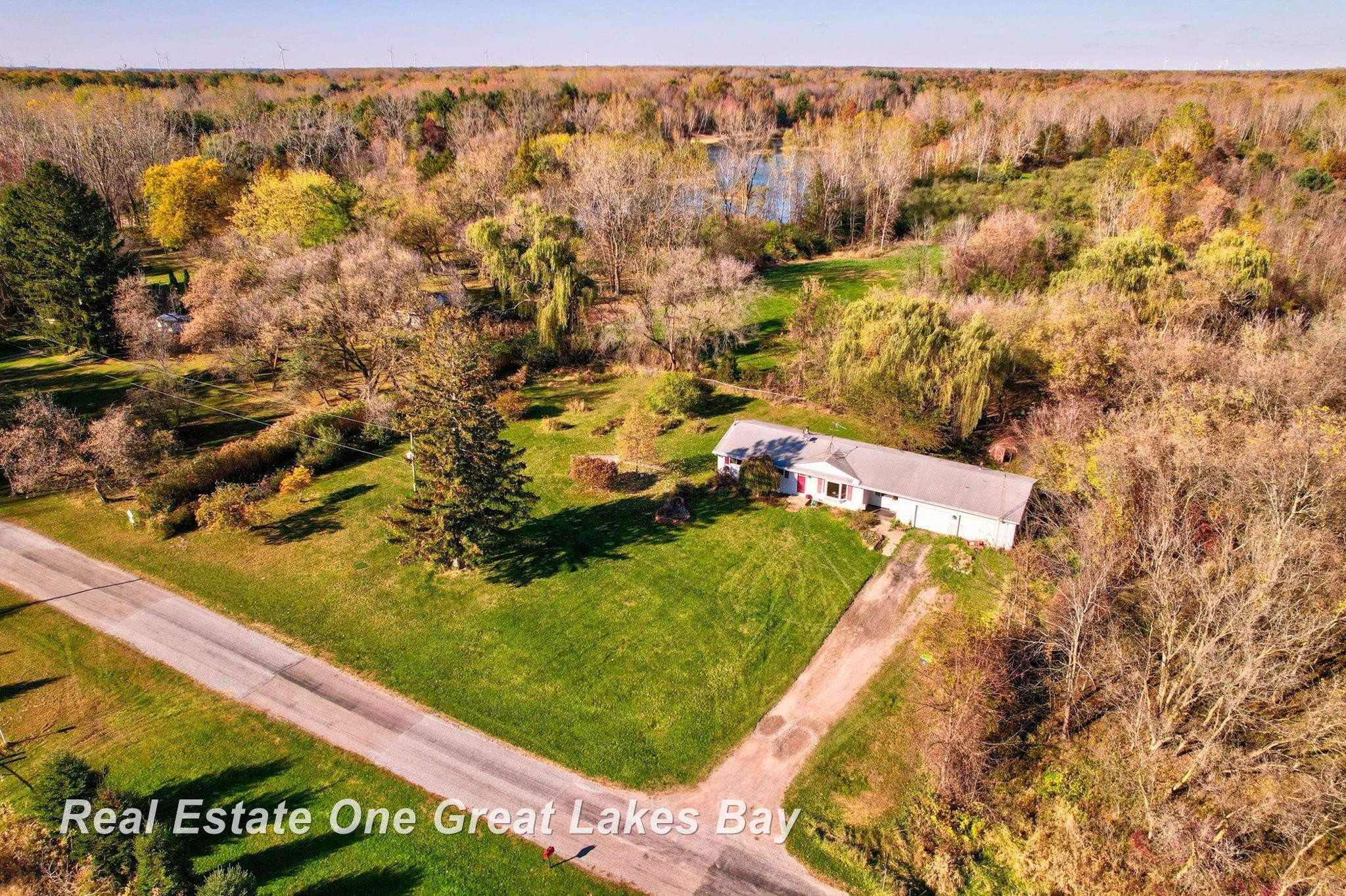 21638 W Roosevelt Road, Merrill, MI 48637 — Photo 28